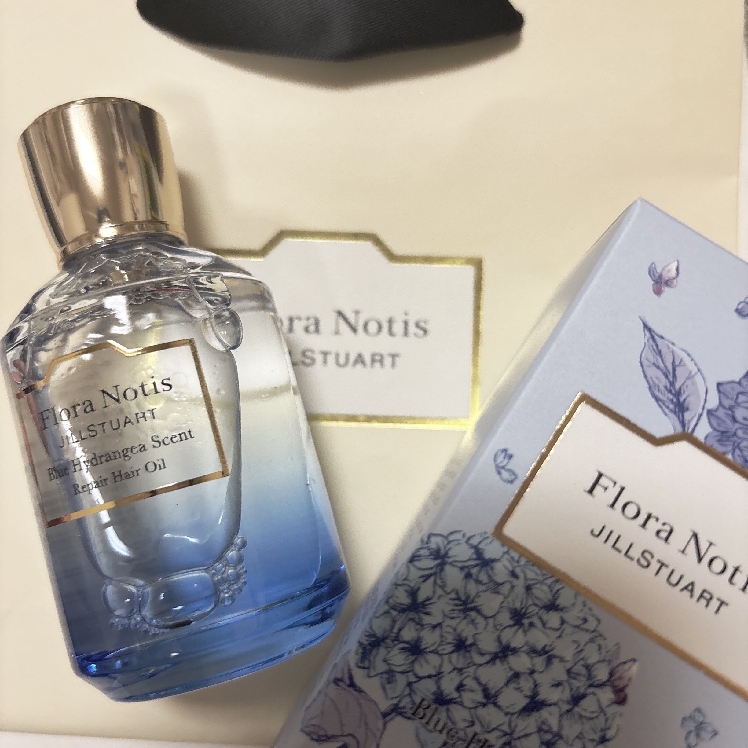 ブルーハイドレンジア リペアヘアオイル/Flora Notis JILL STUART/ヘアオイルを使ったクチコミ（1枚目）