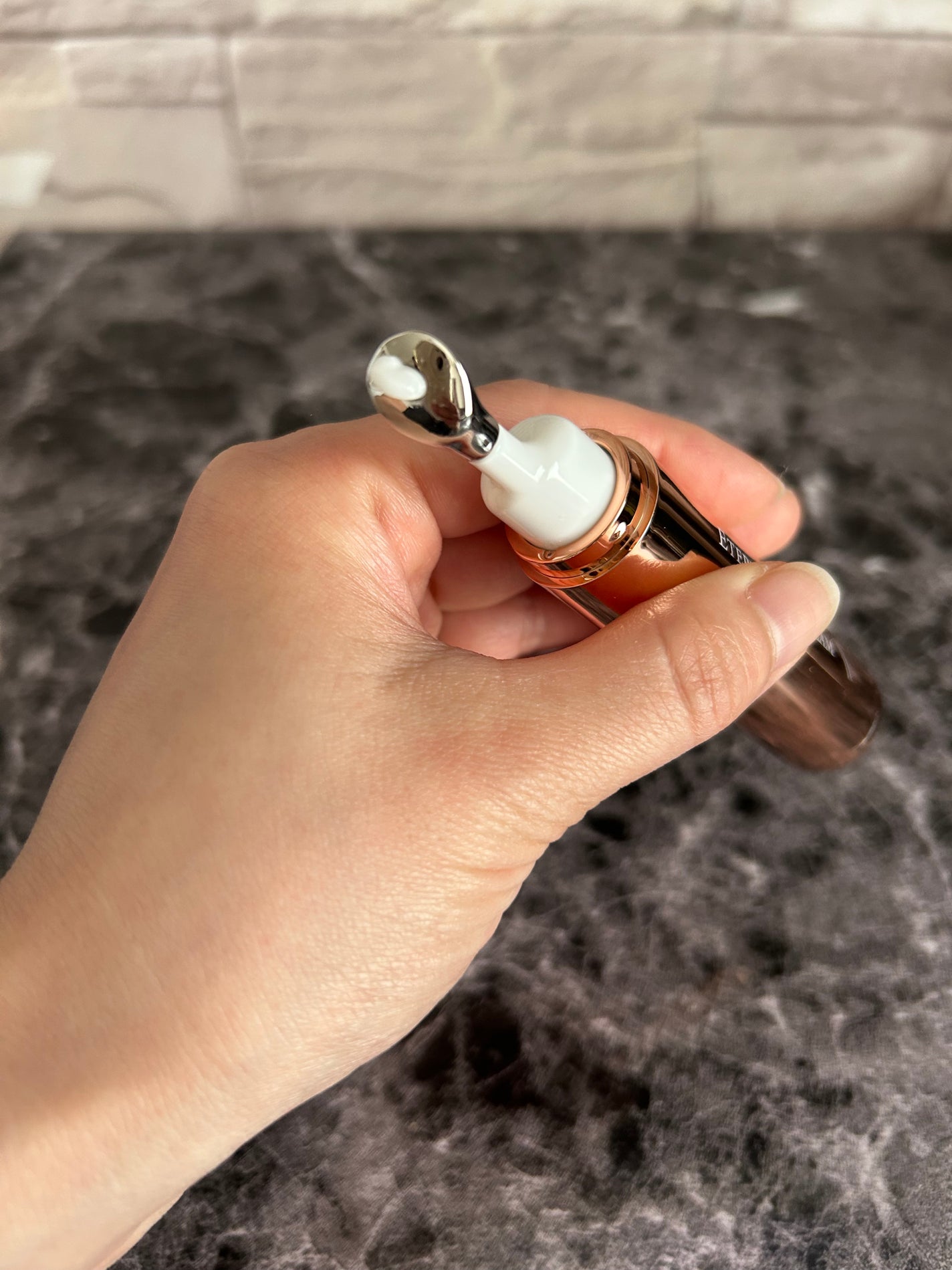 エターナルアイクリーム/リュバンブラン/アイケア・アイクリームを使ったクチコミ(4枚目)