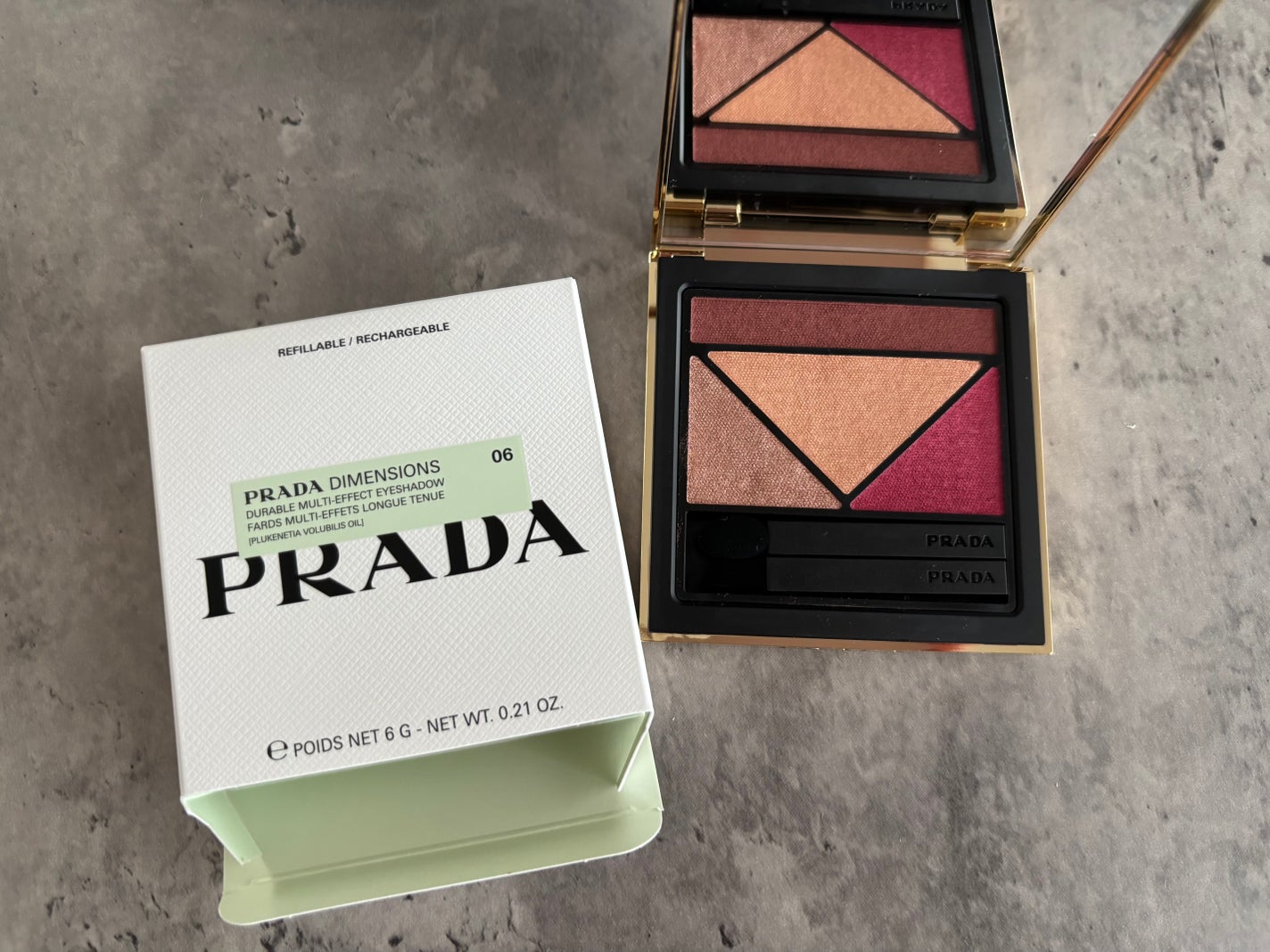 ダイメンションズ マルチエフェクト アイシャドウ/PRADA BEAUTY/アイシャドウパレットを使ったクチコミ(2枚目)