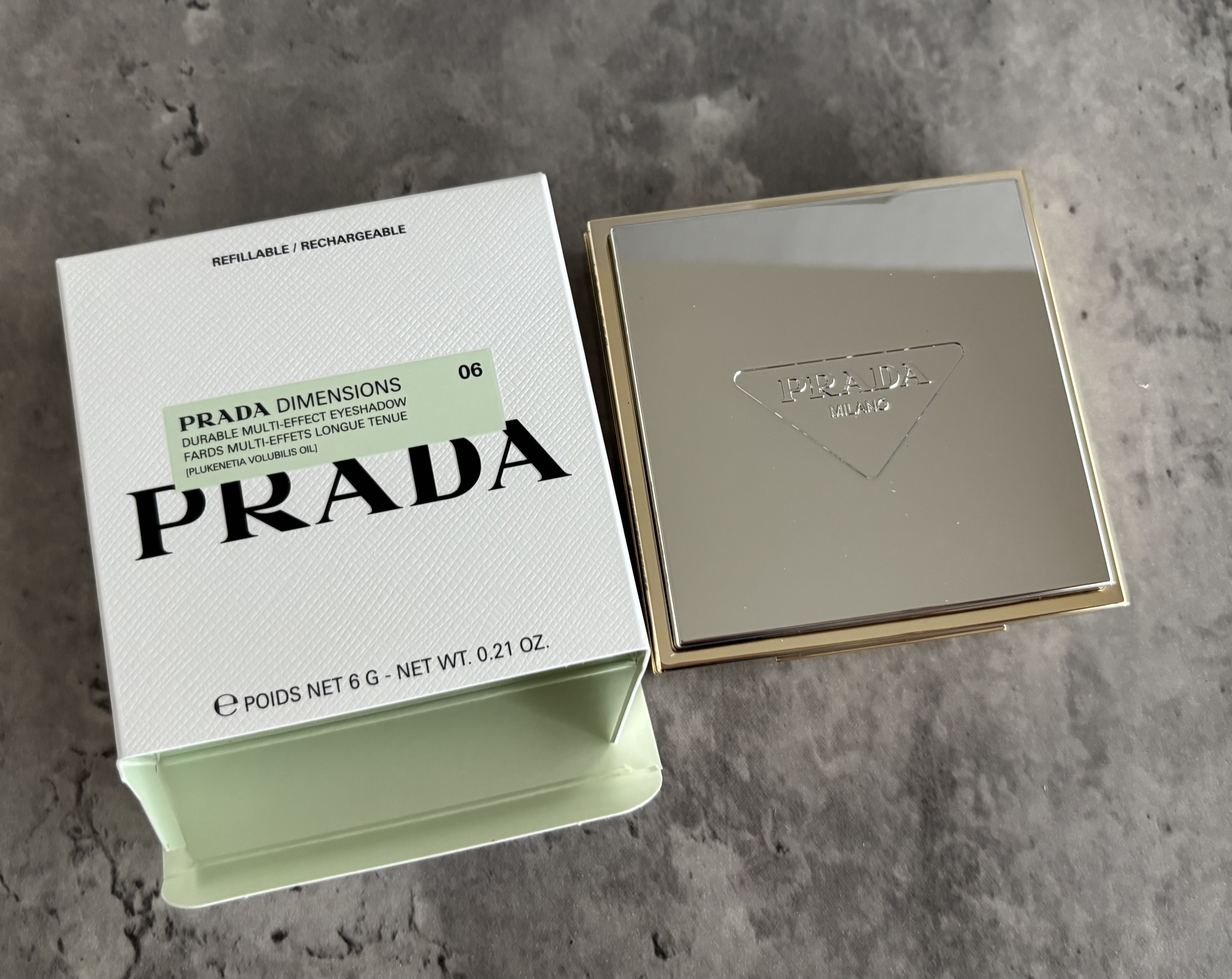 ダイメンションズ マルチエフェクト アイシャドウ/PRADA BEAUTY/アイシャドウパレットを使ったクチコミ（3枚目）
