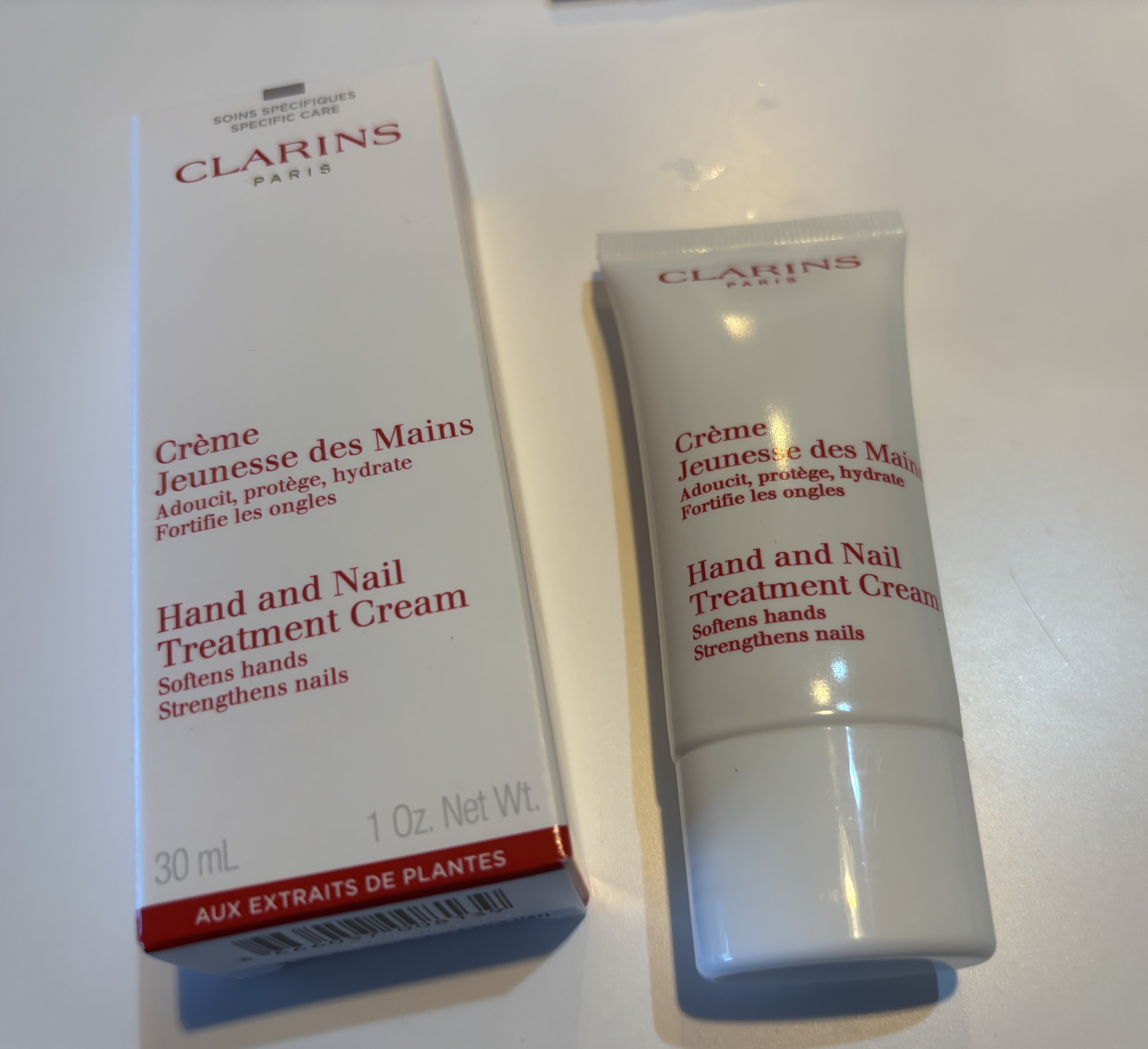 ハンド／ネイル トリートメント クリーム 30g/CLARINS/ハンドクリームを使ったクチコミ（1枚目）