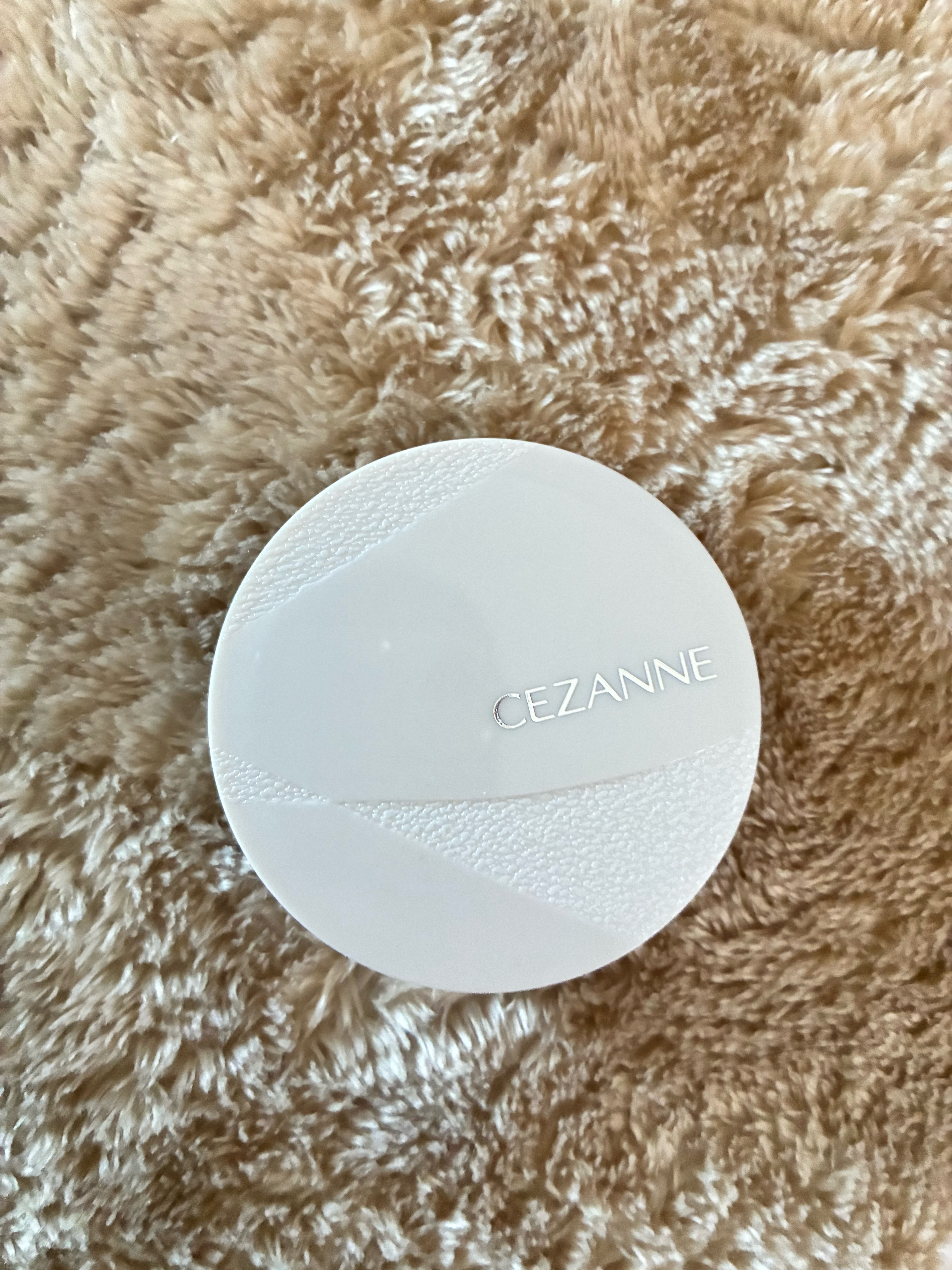 UVクリアフェイスパウダー/CEZANNE/プレストパウダーを使ったクチコミ（1枚目）
