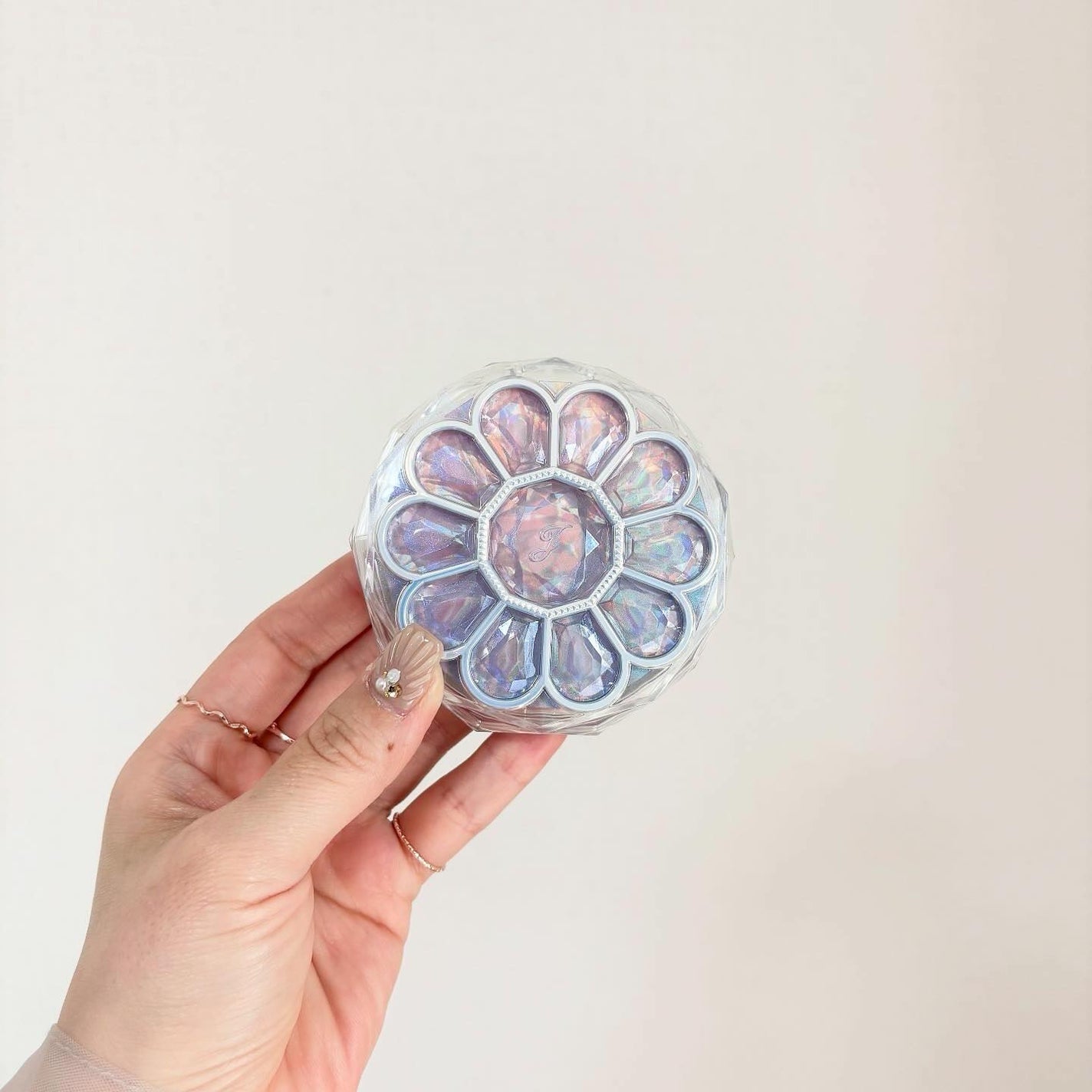 ジルスチュアート ブルームクチュール アイズ ジュエルドブーケ/JILL STUART/アイシャドウパレットを使ったクチコミ(2枚目)