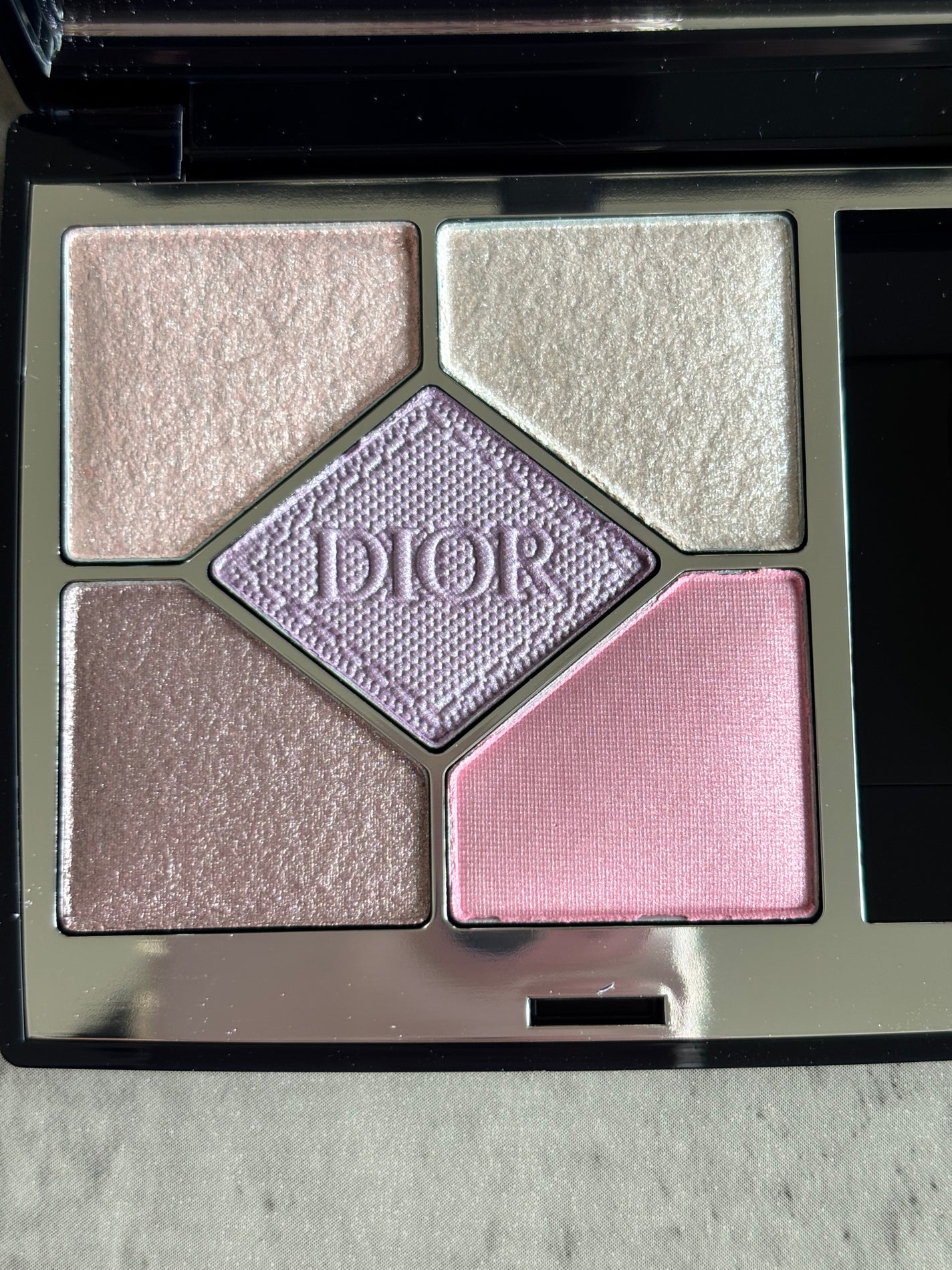 ディオールショウ サンク クルール/Dior/アイシャドウを使ったクチコミ(3枚目)