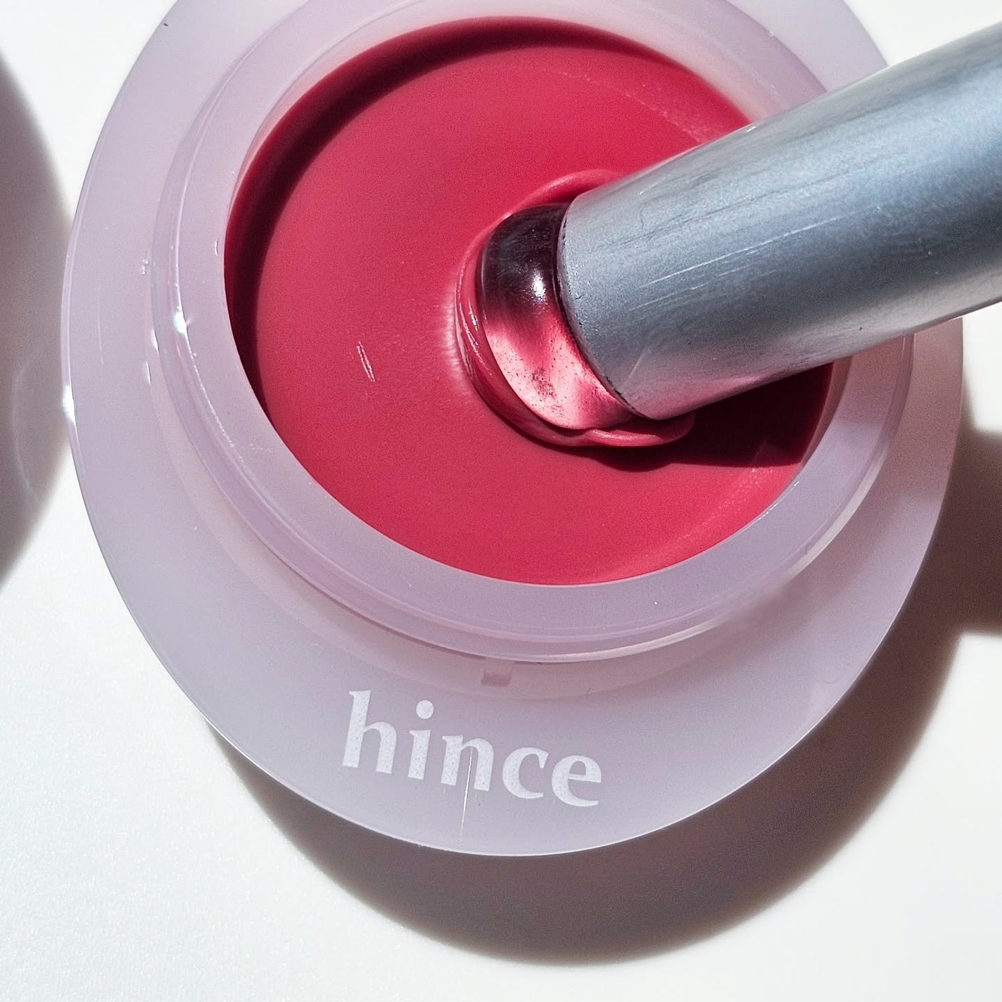 ロウグロウデューイーボール/hince/リップバームを使ったクチコミ(2枚目)