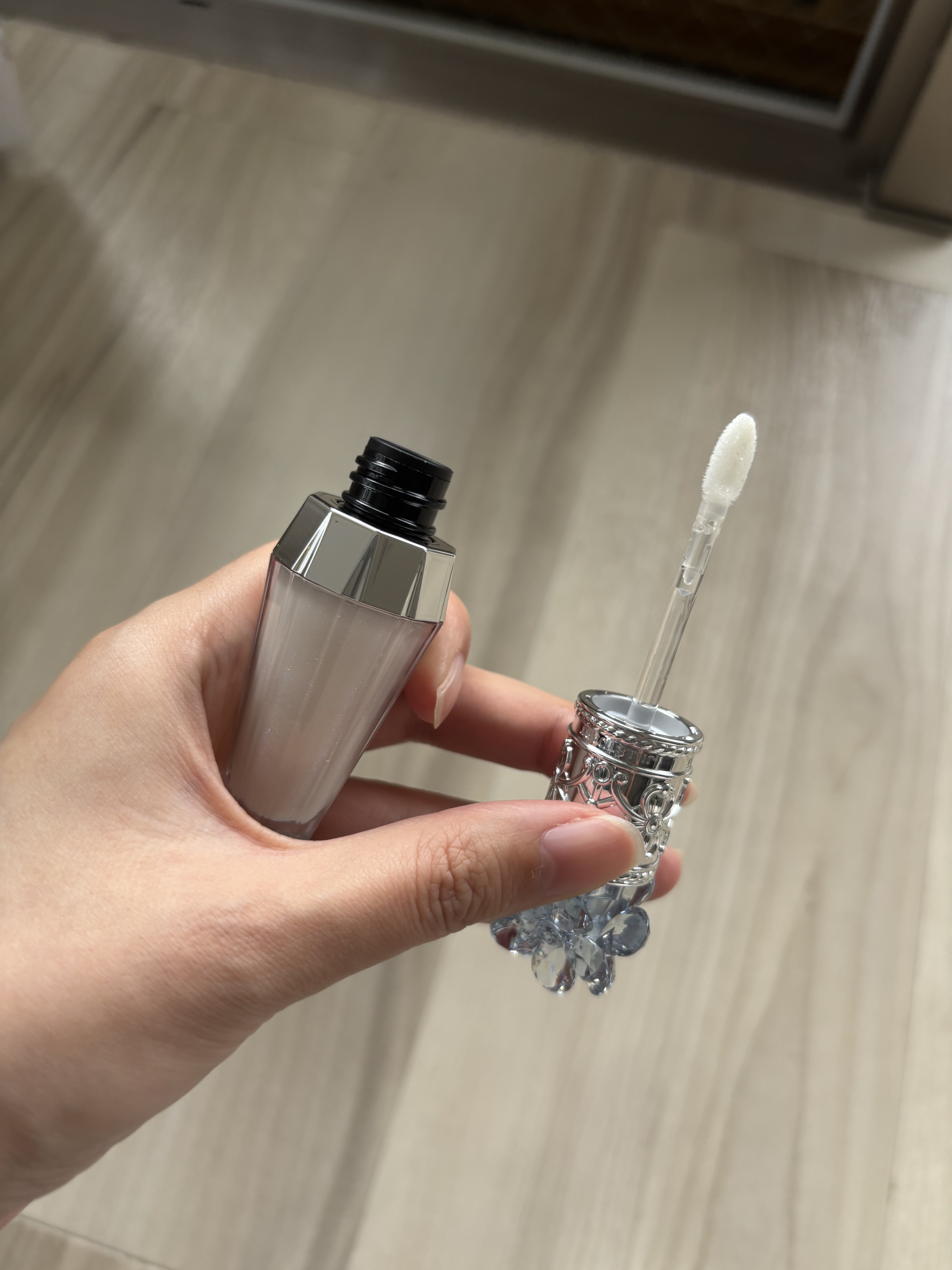 サムシングピュアブルー セント　リップブーケ セラム/JILL STUART/リップ美容液を使ったクチコミ（2枚目）