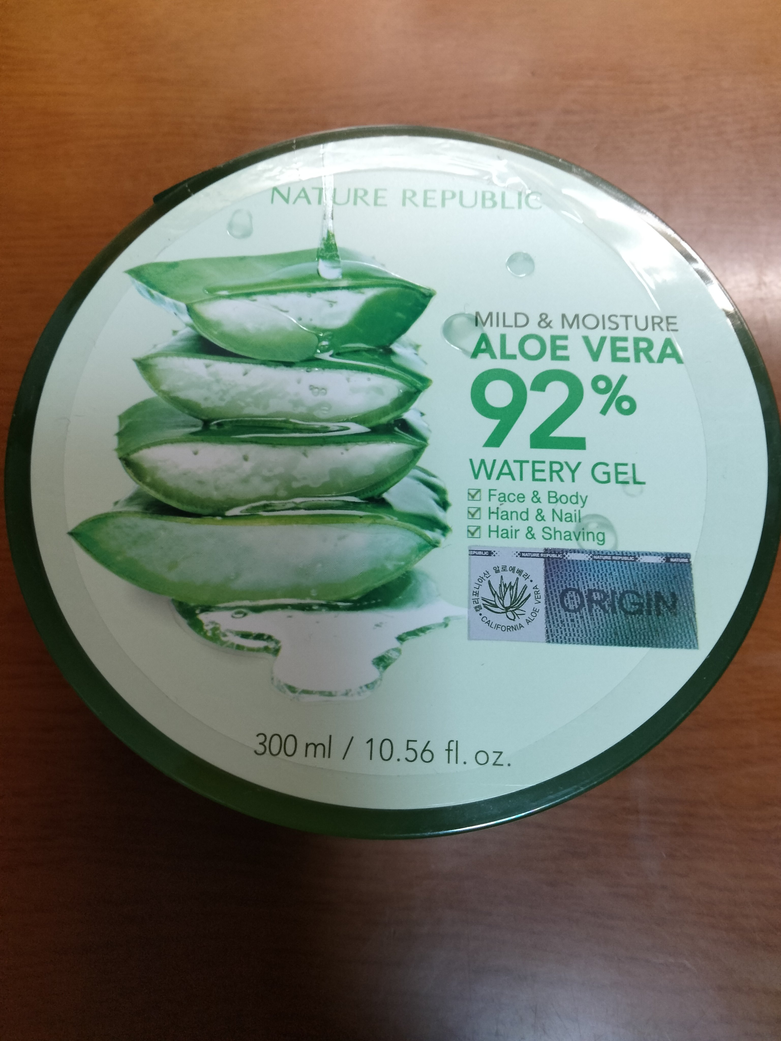 マイルド＆モイスチャーアロエジェル/ネイチャーリパブリック/ボディローションを使ったクチコミ（1枚目）