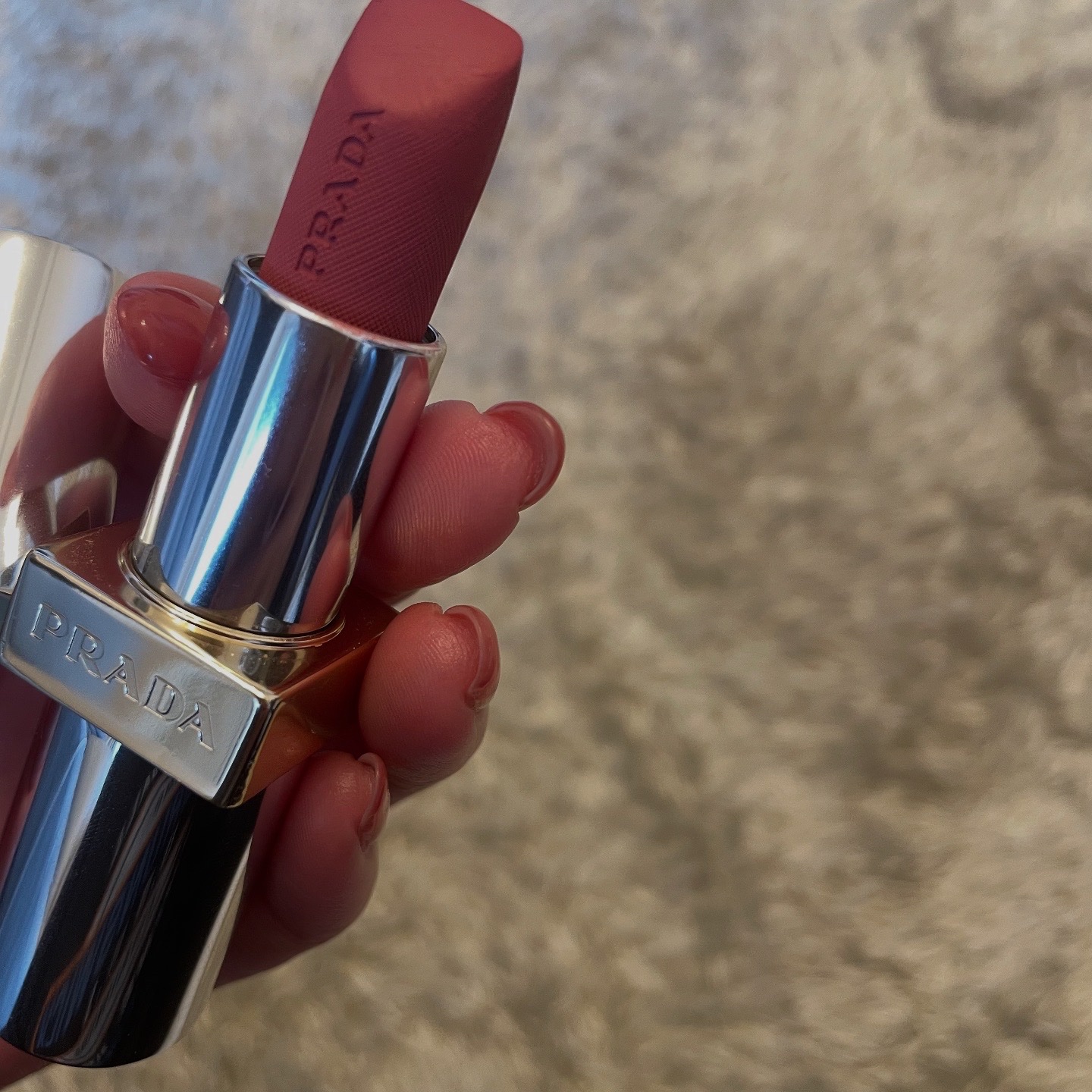 リップ バーム オプティマイジング ケア/PRADA BEAUTY/リップバームを使ったクチコミ（1枚目）