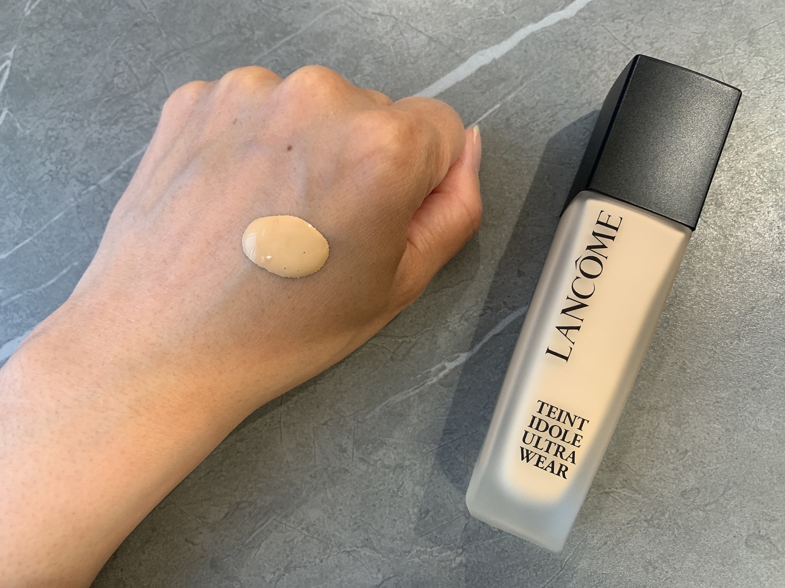 タンイドル ウルトラ ウェア リキッド N/LANCOME/リキッドファンデーションを使ったクチコミ（2枚目）