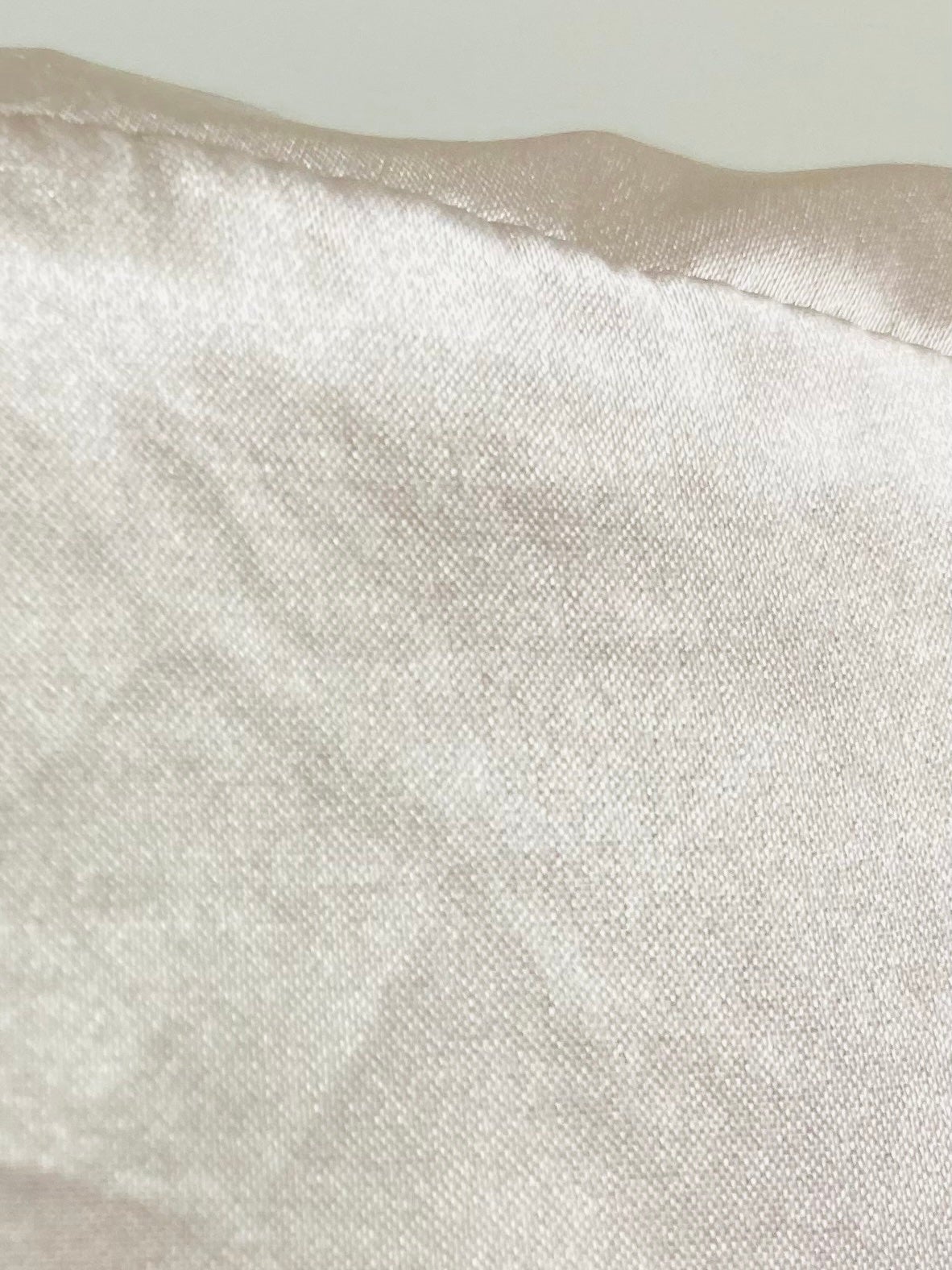 シルクナイトキャップ ナイトフーディ/Utukky/ヘアケアグッズを使ったクチコミ(4枚目)