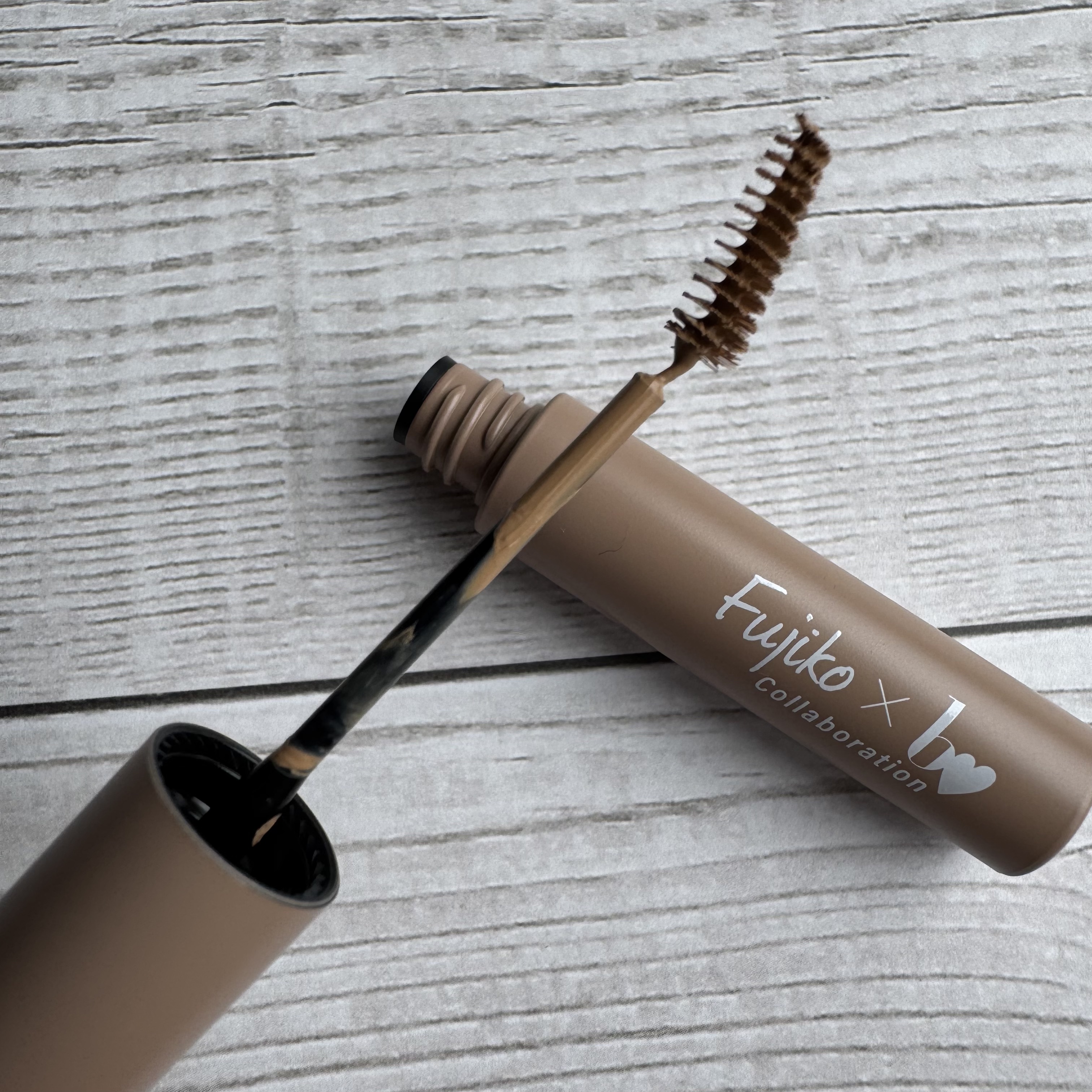 マジカルアイブロウカラー/Fujiko/眉マスカラを使ったクチコミ（3枚目）