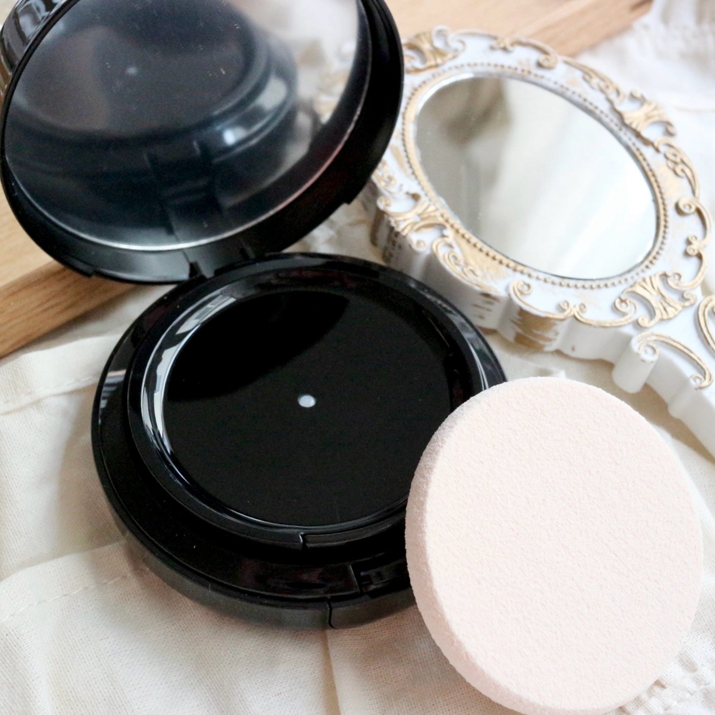 ミネラルリキッドリー ファンデーション SPF22 PA++/MiMC/リキッドファンデーションを使ったクチコミ(2枚目)