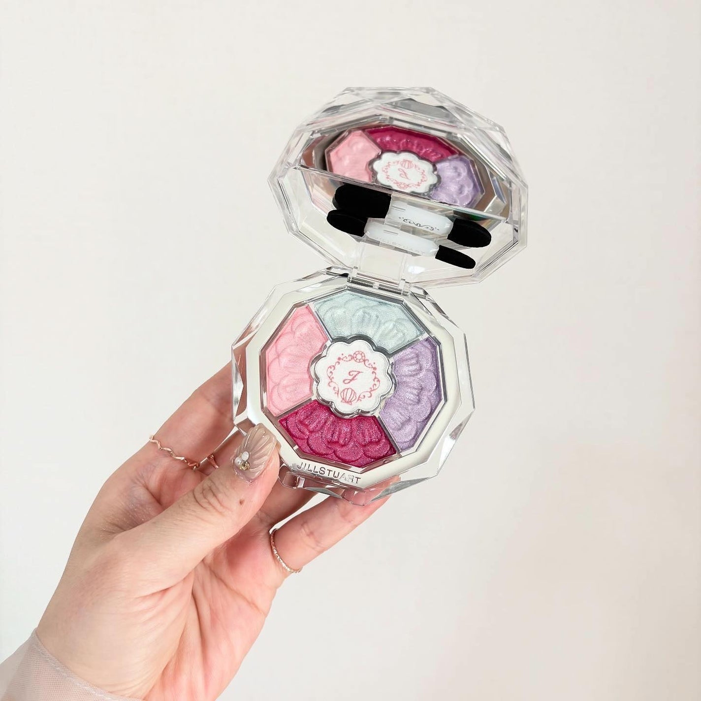 ジルスチュアート ブルームクチュール アイズ ジュエルドブーケ/JILL STUART/アイシャドウパレットを使ったクチコミ(3枚目)