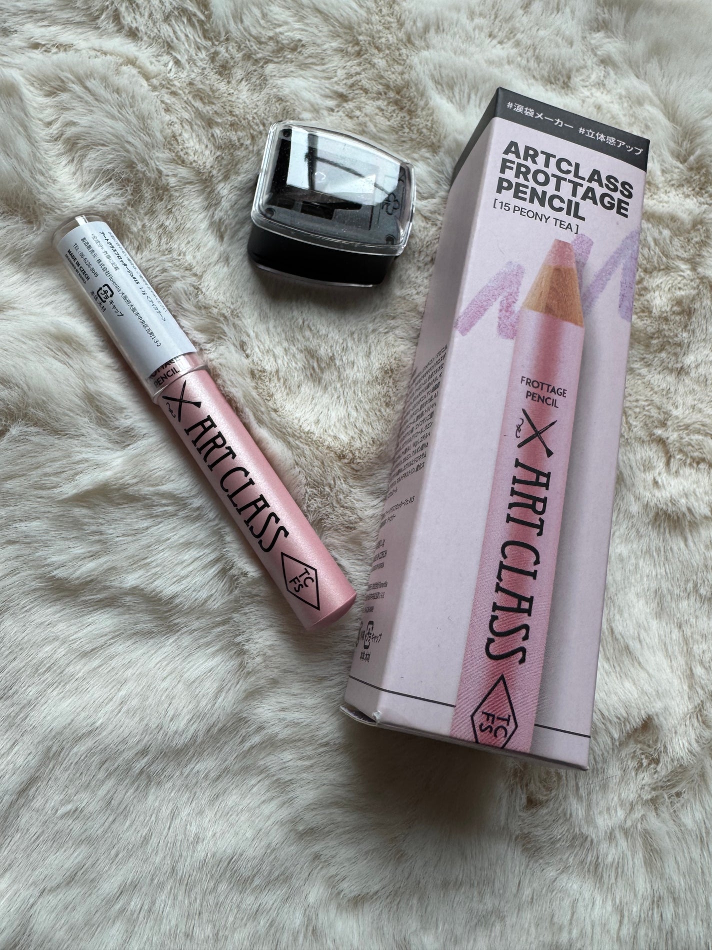 アートクラス フロッタージュペンシル/too cool for school/スティックアイシャドウを使ったクチコミ(1枚目)