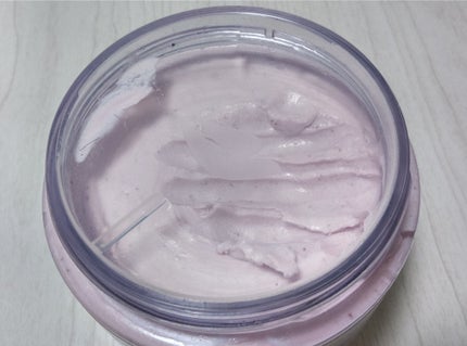 ダヴ ふわとろ クリーミースクラブ チェリー&アプリコットミルク/ダヴ/ボディスクラブを使ったクチコミ(1枚目)