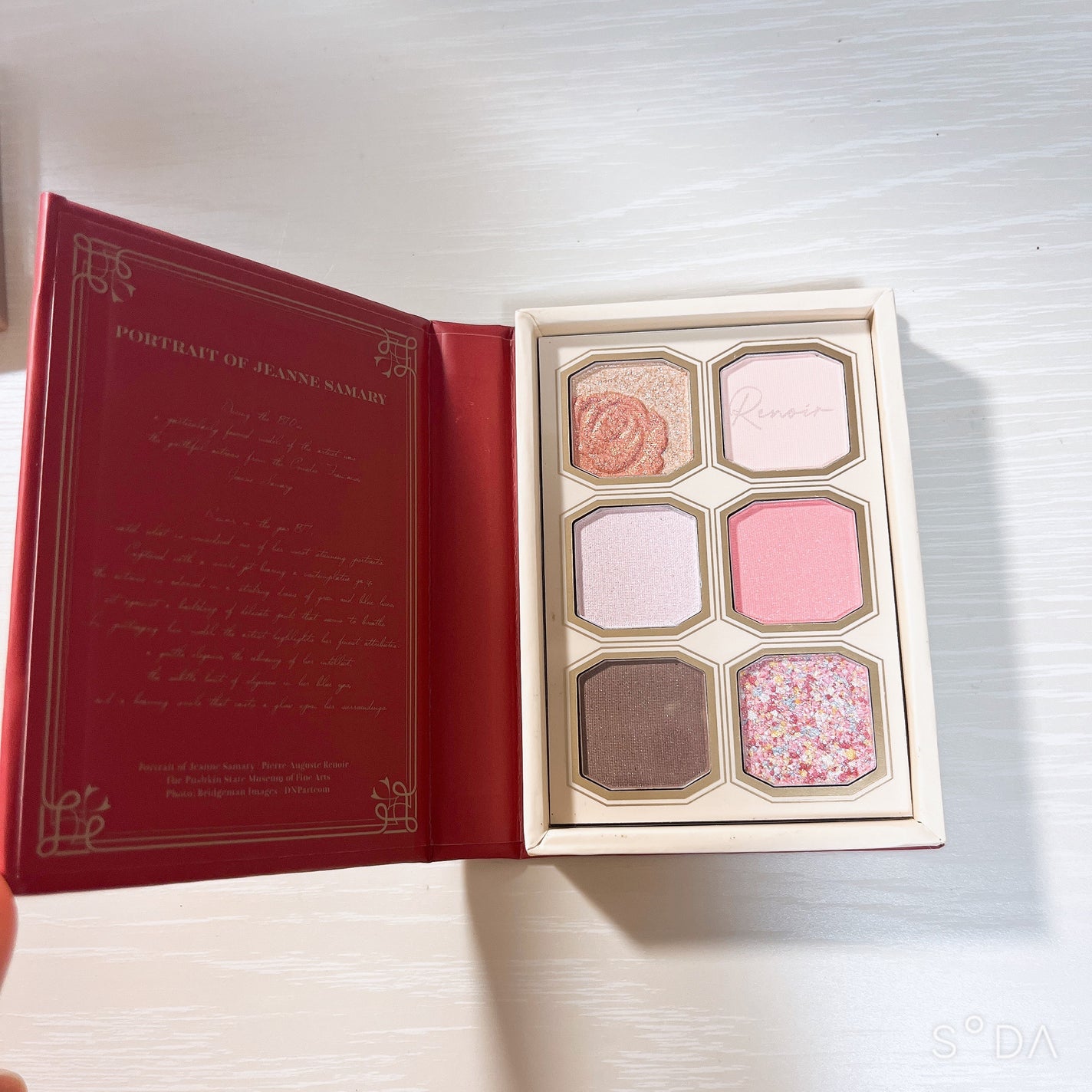 絵画アイシャドウパレット/MilleFée/アイシャドウパレットを使ったクチコミ(2枚目)