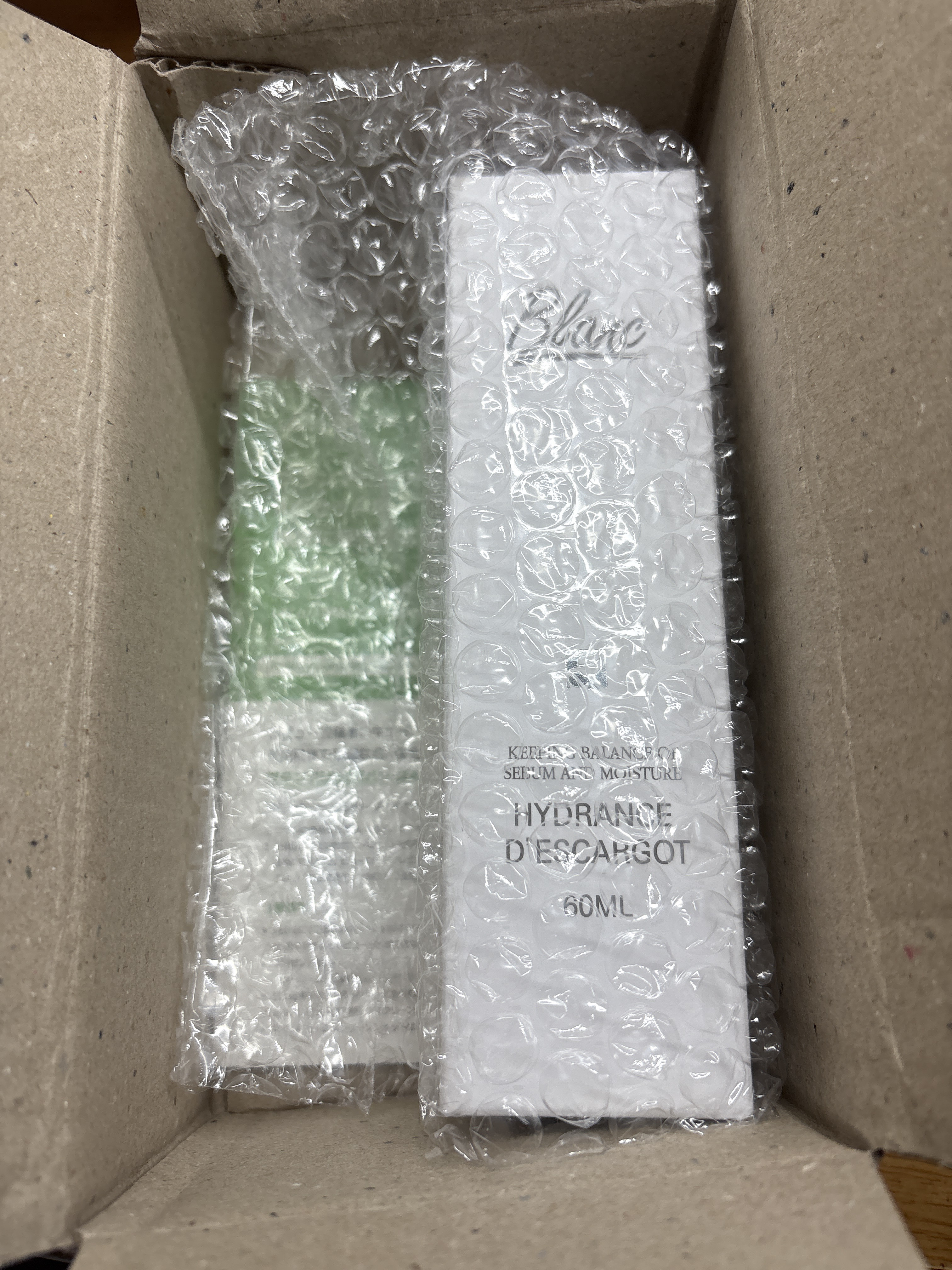 マジックカタツムリクリーム/ブラン/フェイスクリームを使ったクチコミ（2枚目）