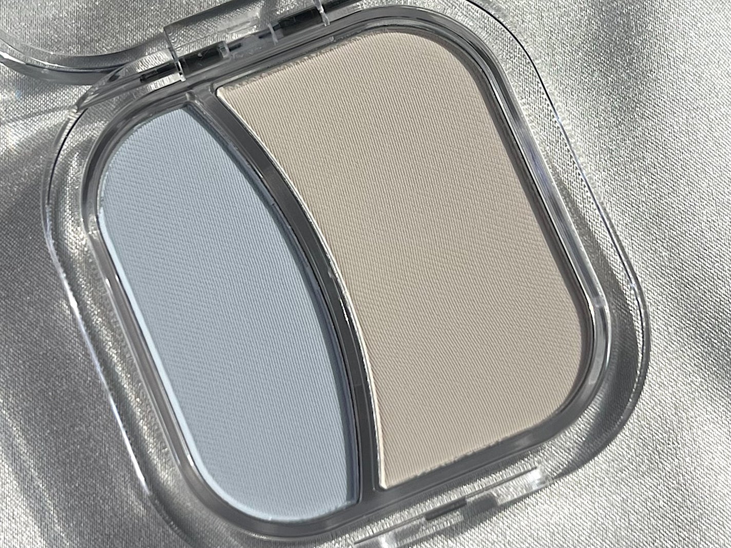 フェイスフィルボリューマーハイライター/mude/パウダーハイライトを使ったクチコミ(2枚目)