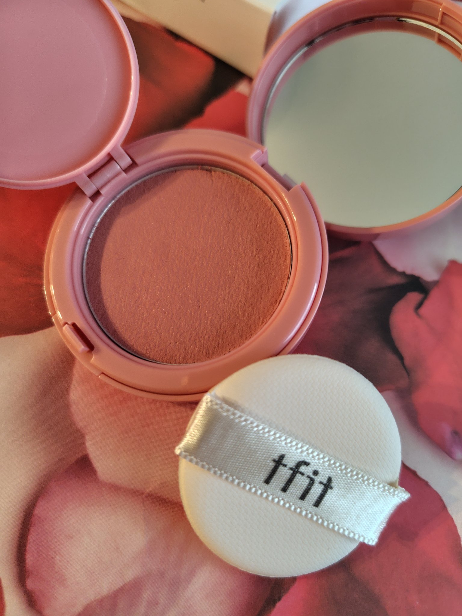 フラッフィーベルベットクッションチーク /TFIT/ジェル・クリームチークを使ったクチコミ（2枚目）