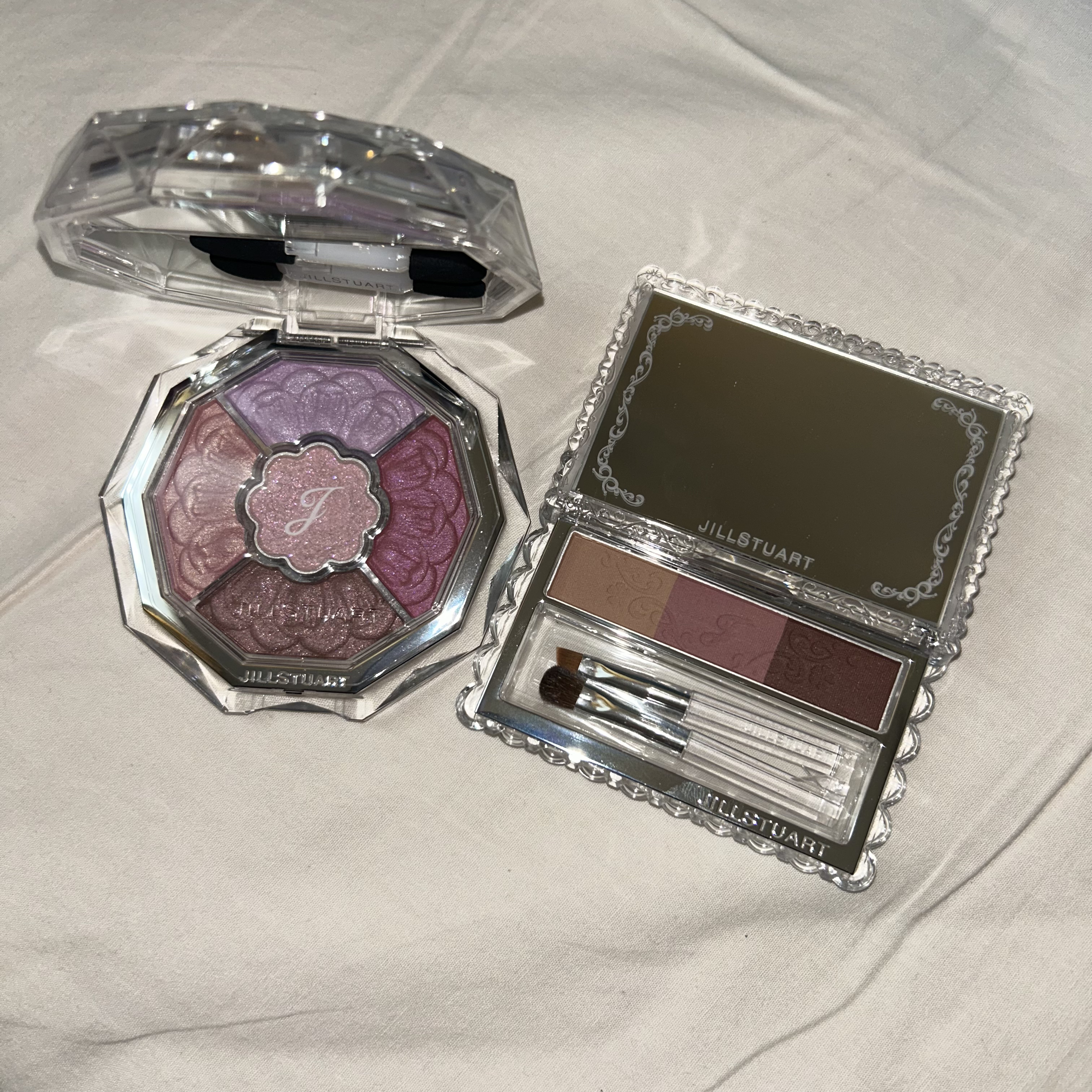 ジルスチュアート ブルームニュアンスブロウパレット 04 violet bloom/JILL STUART/パウダーアイブロウを使ったクチコミ（1枚目）