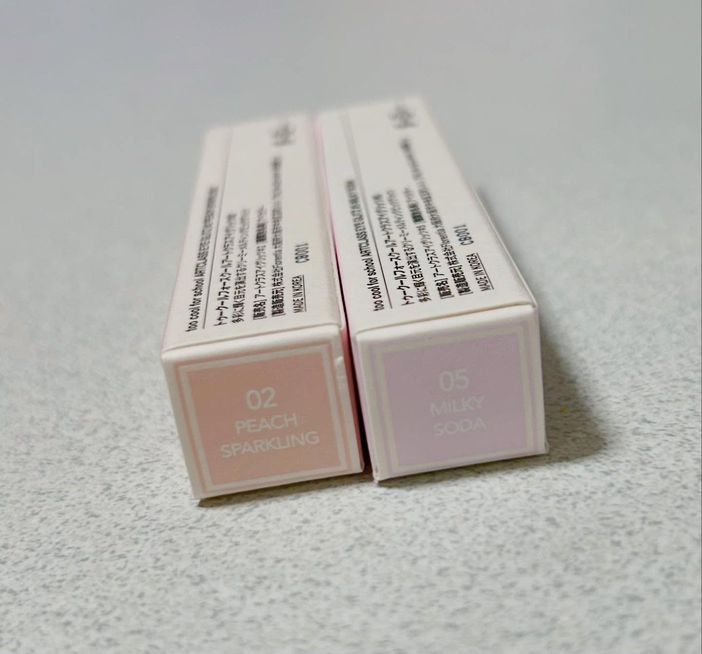 アートクラス アイグリッツ/too cool for school/スティックアイシャドウを使ったクチコミ(2枚目)