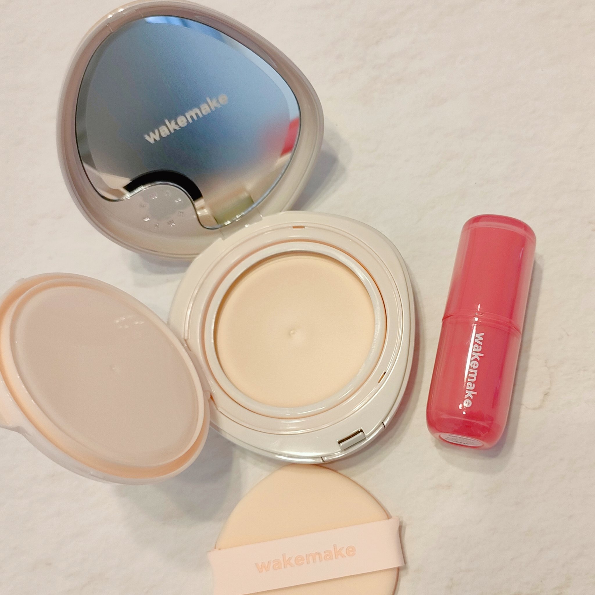 ウォーターグロウコーティングバーム/wakemake/クリーム・エマルジョンファンデーションを使ったクチコミ（3枚目）