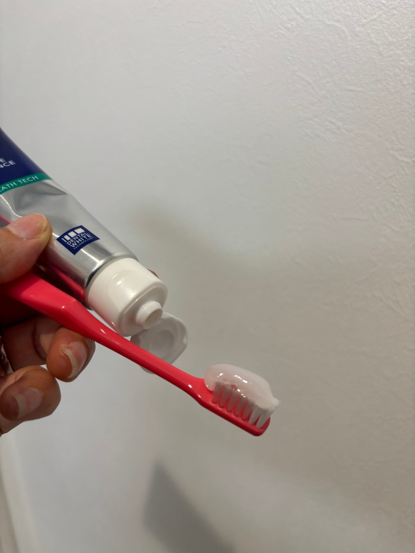 ブレステック/ホワイトエッセンス/歯磨き粉を使ったクチコミ(4枚目)