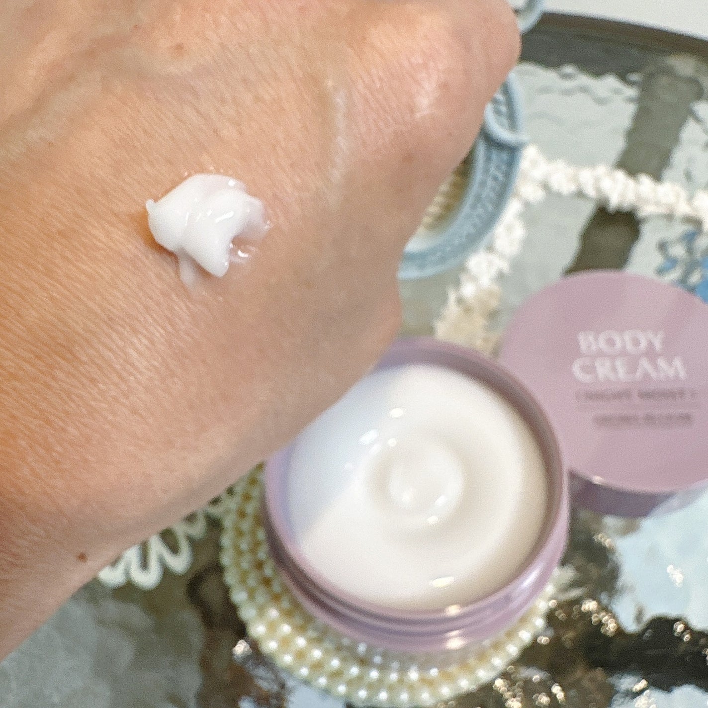 ボディクリーム ナイトモイスト/アロマブルーム/ボディクリームを使ったクチコミ(4枚目)