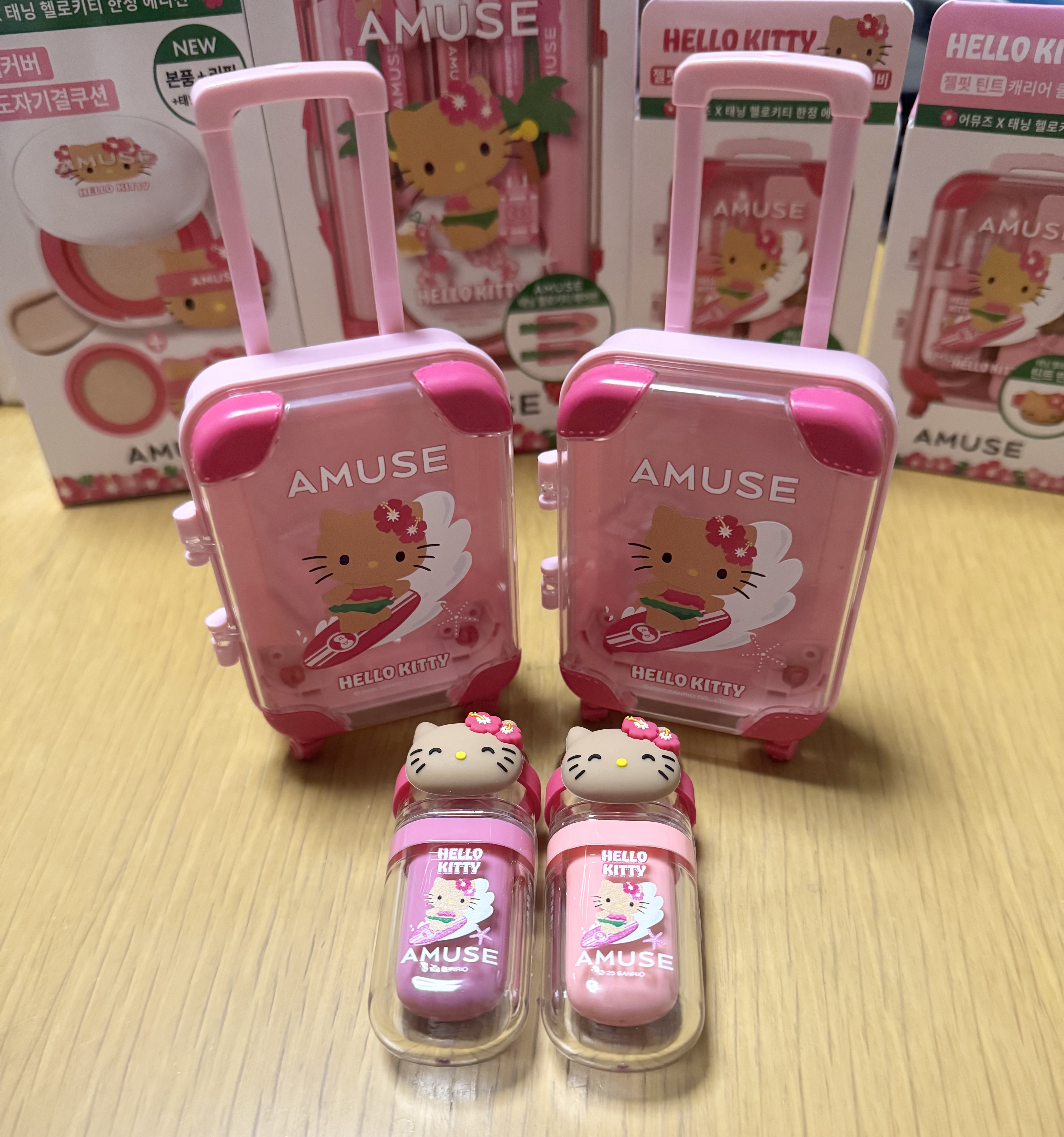 AMUSE クイックメイクアップミニラゲージ [TANNING HELLO KITTY