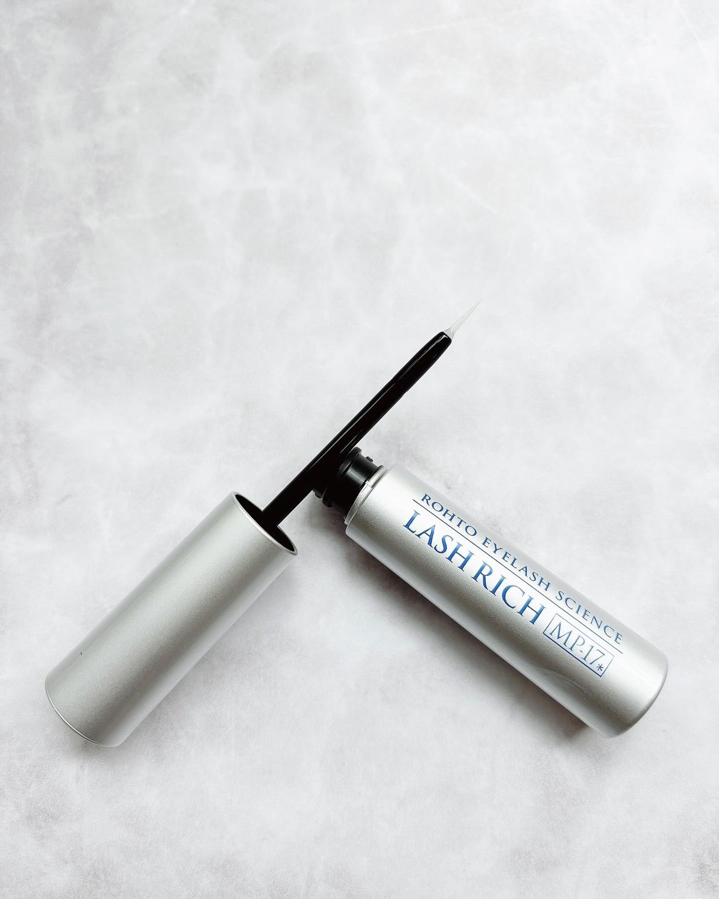 ラッシュリッチアイラッシュセラム/ロート製薬/まつげ美容液を使ったクチコミ(2枚目)