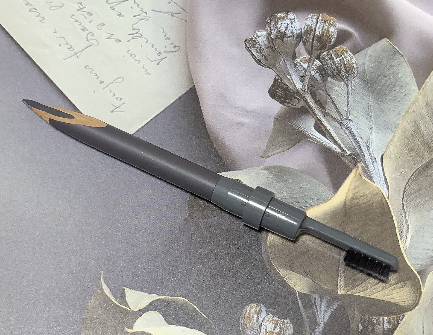 まゆずみ ブラシ付/ちふれ/アイブロウペンシルを使ったクチコミ（2枚目）