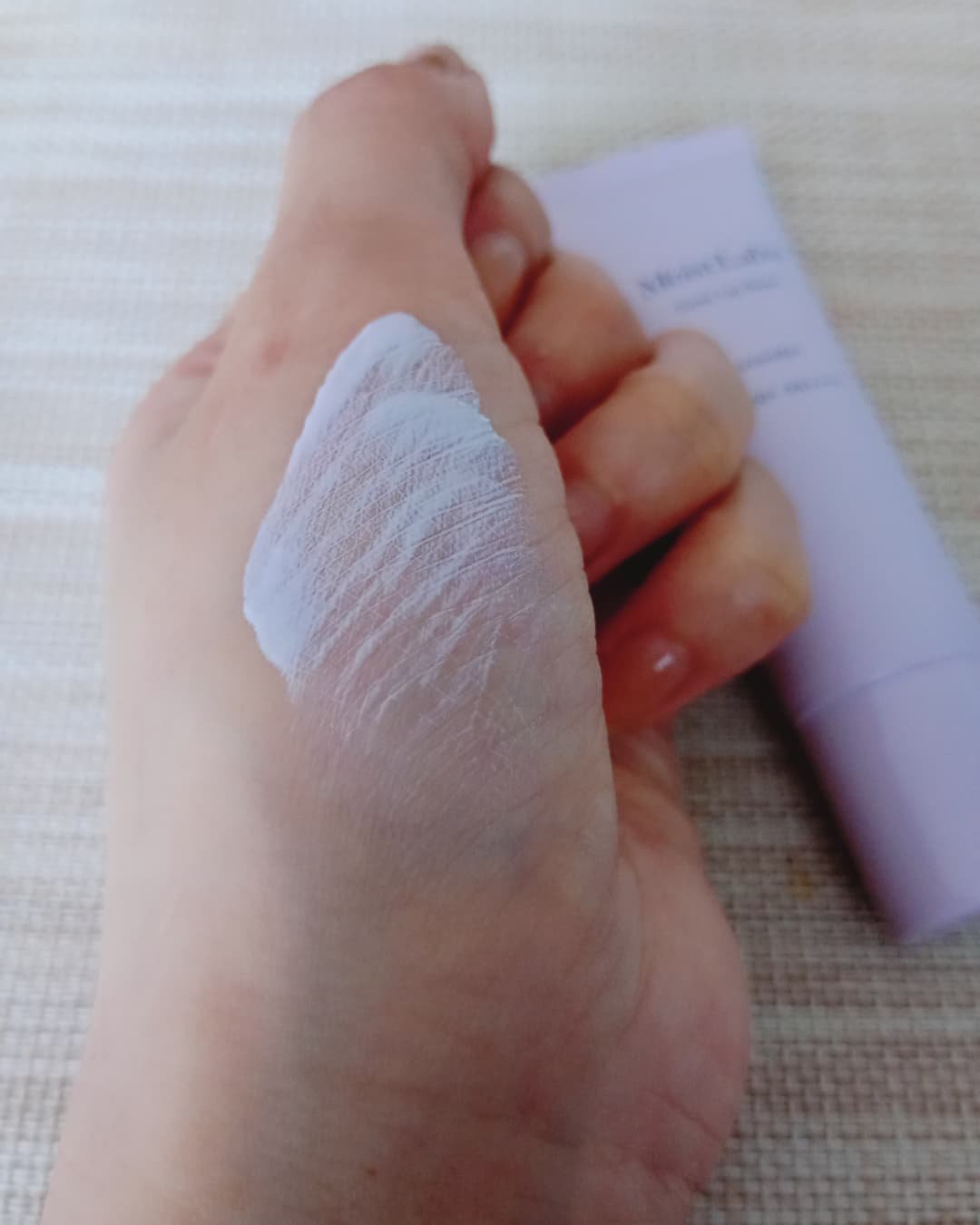 モイストラボ　トーンアップ下地/Moist Labo/化粧下地を使ったクチコミ（3枚目）