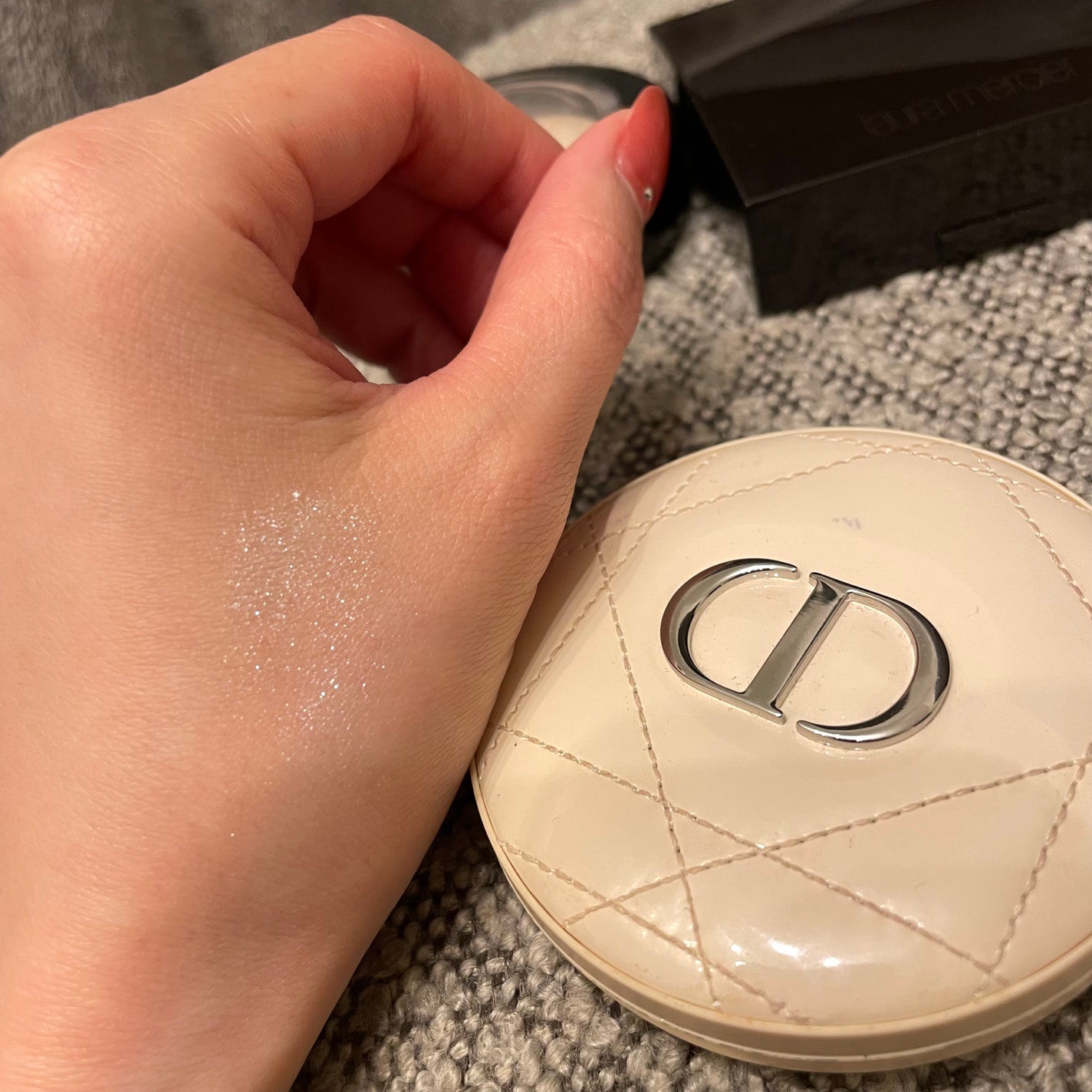 ディオールスキン フォーエヴァー クチュール ルミナイザー/Dior/プレストパウダーを使ったクチコミ(2枚目)