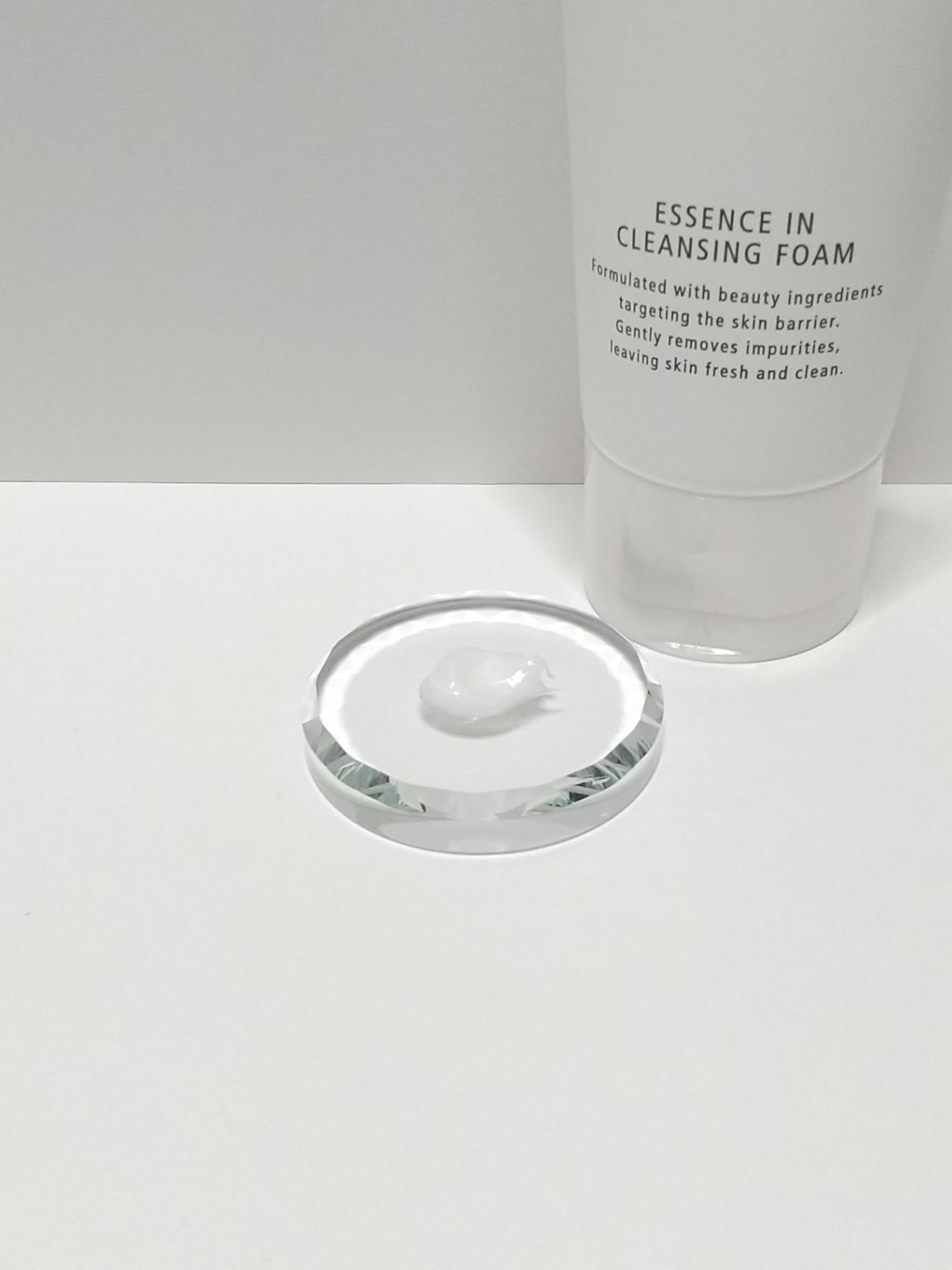 エッセンスイン クレンジングフォーム/d プログラム/洗顔フォームを使ったクチコミ（2枚目）