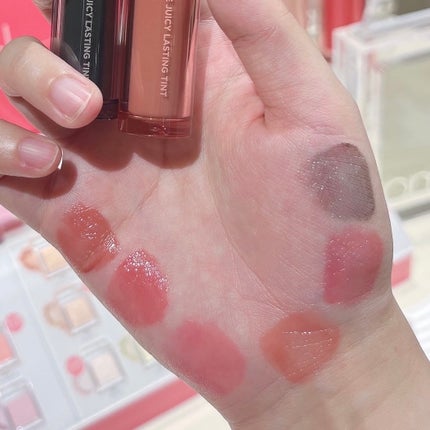 ザ ジューシーラスティングティント/rom&nd/リップティントを使ったクチコミ(2枚目)