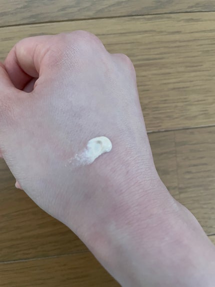 スキンアクア トーンアップUVエッセンス/スキンアクア/日焼け止めクリームを使ったクチコミ(3枚目)