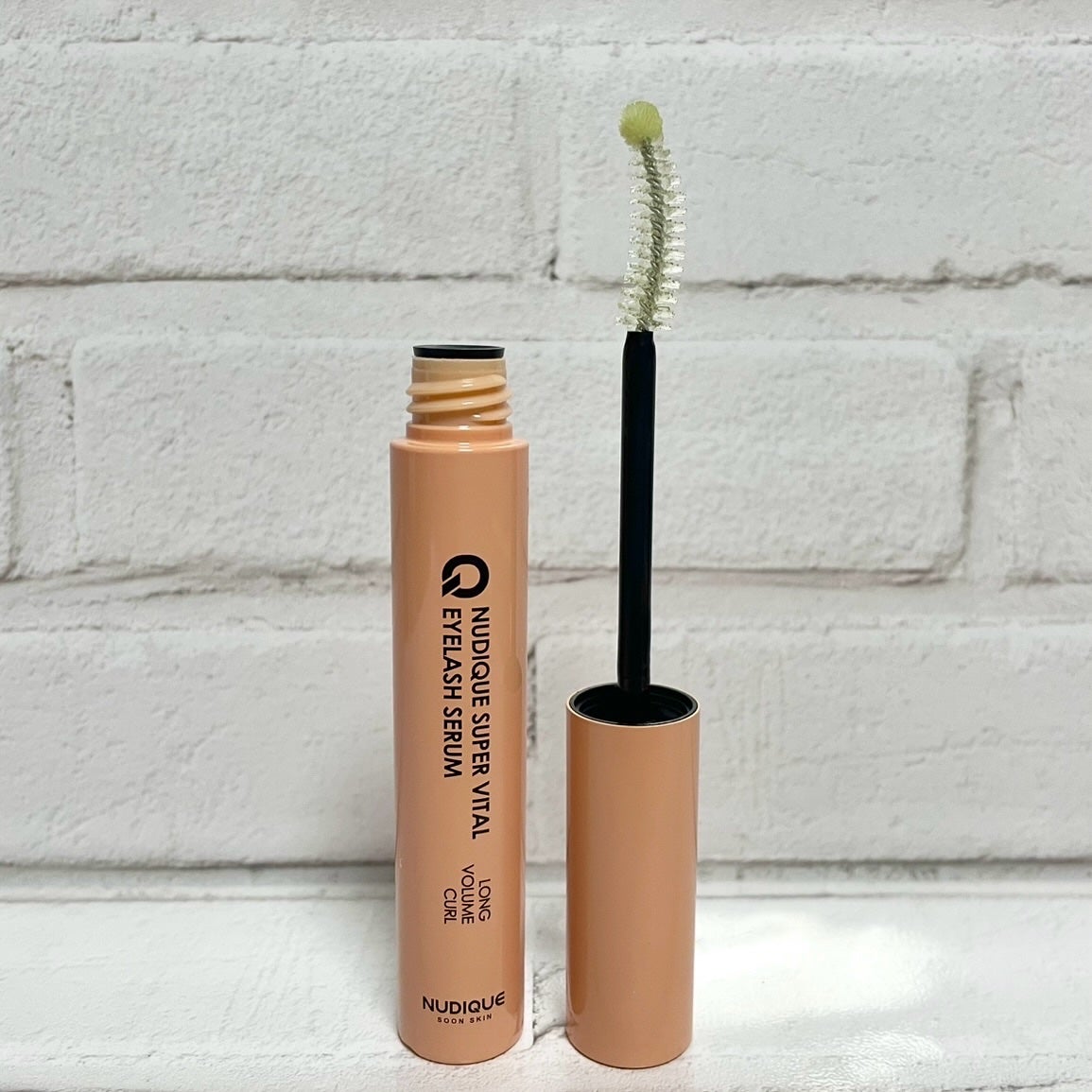 スーパーバイタルアイラッシュセラム/NUDIQUE/まつげ美容液を使ったクチコミ(2枚目)