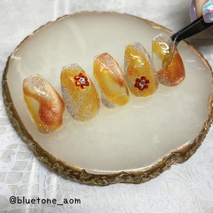 ⋆͛🦖⋆͛aomi on LIPS 「フラッシュとマグネットとクリアカラーでニュアンスネイル!ストー..」(6枚目)