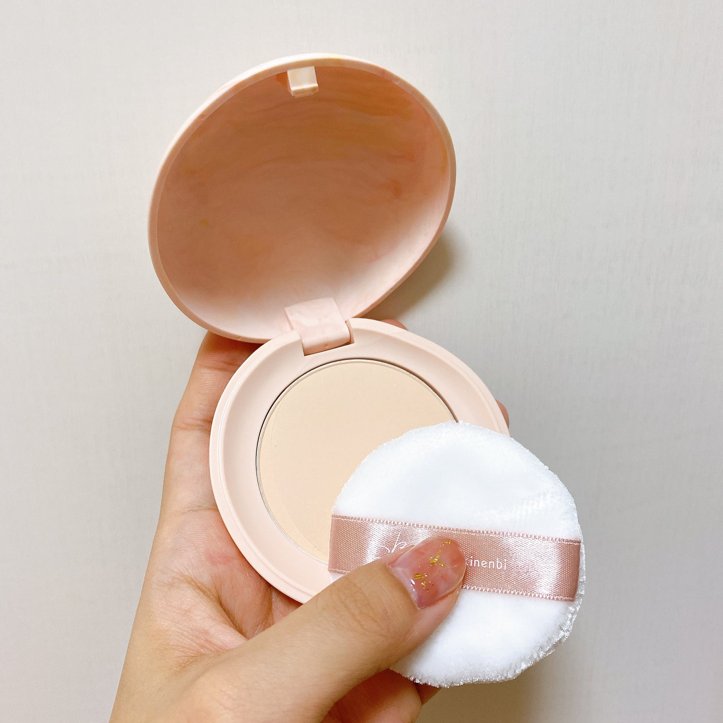 サナ 素肌記念日 スキンケアパウダー N/素肌記念日/プレストパウダーを使ったクチコミ(2枚目)