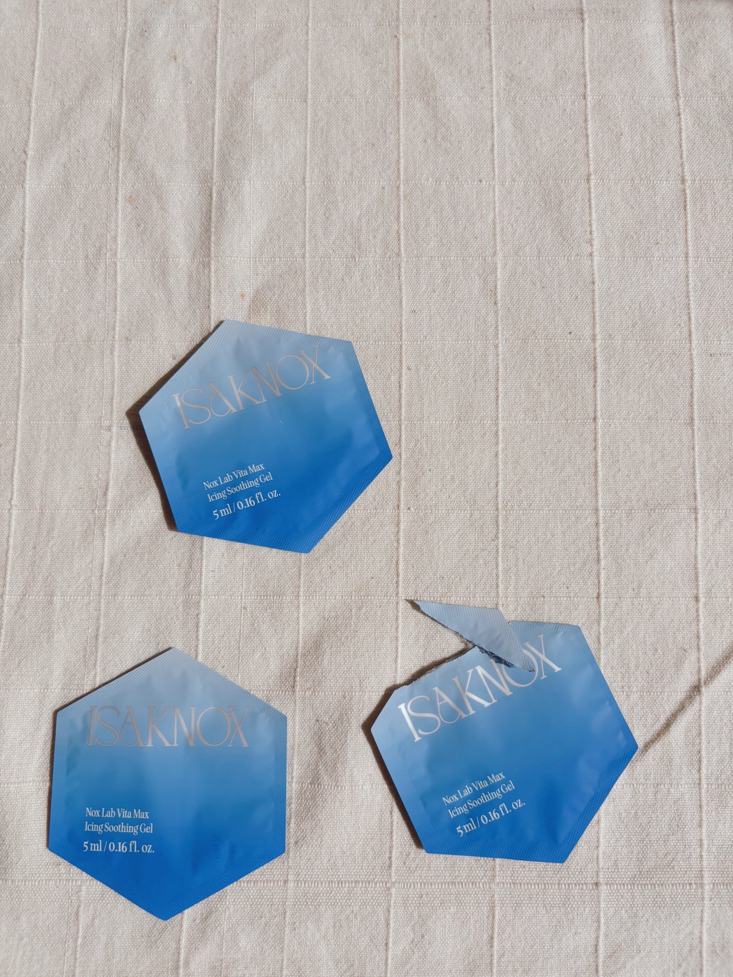 NOX LAB ビタマックス アイシング スージングジェル/ISAKNOX(イザノックス)/フェイスクリームを使ったクチコミ(6枚目)