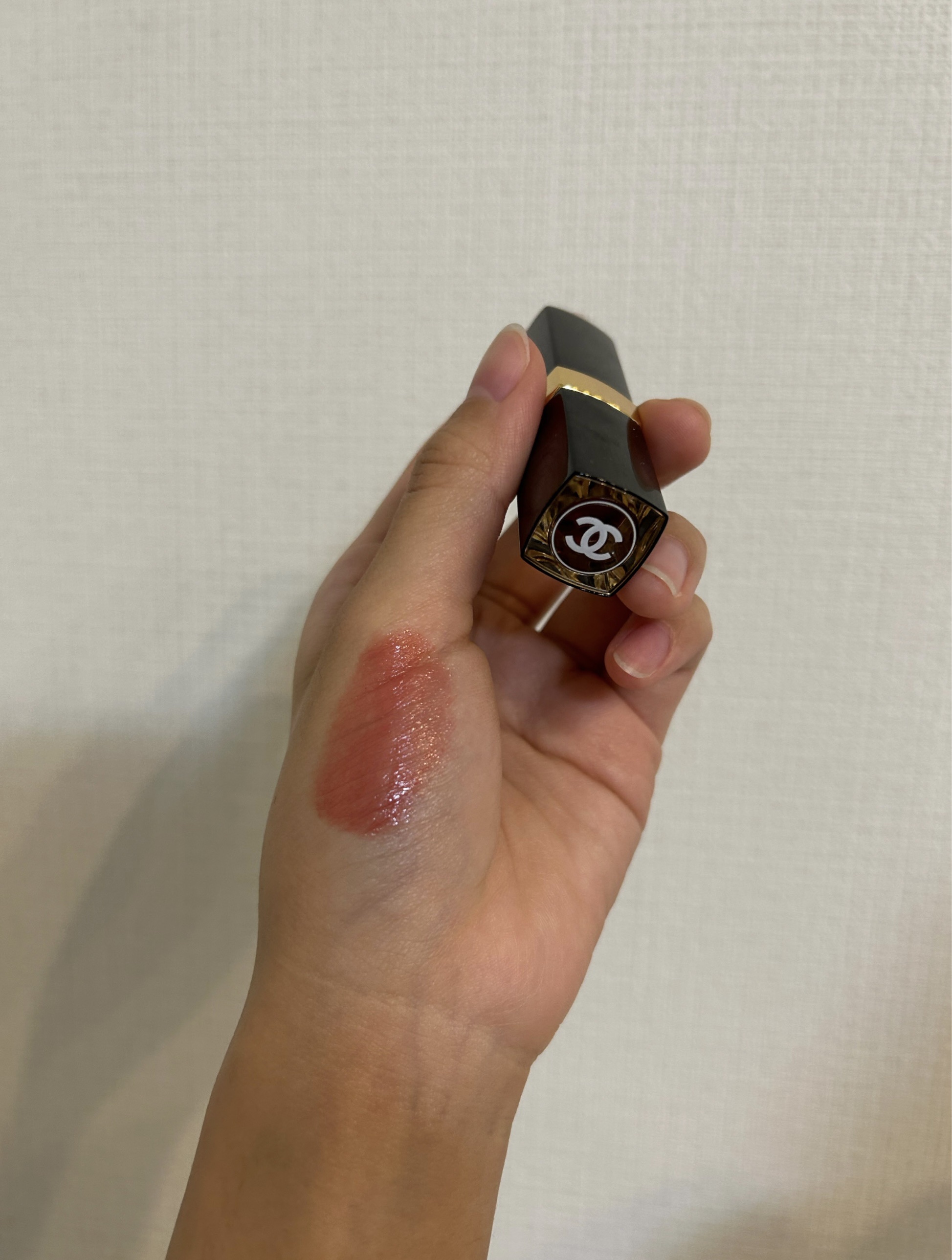 ルージュ ココ フラッシュ 90 ジュール/CHANEL/口紅を使ったクチコミ（2枚目）