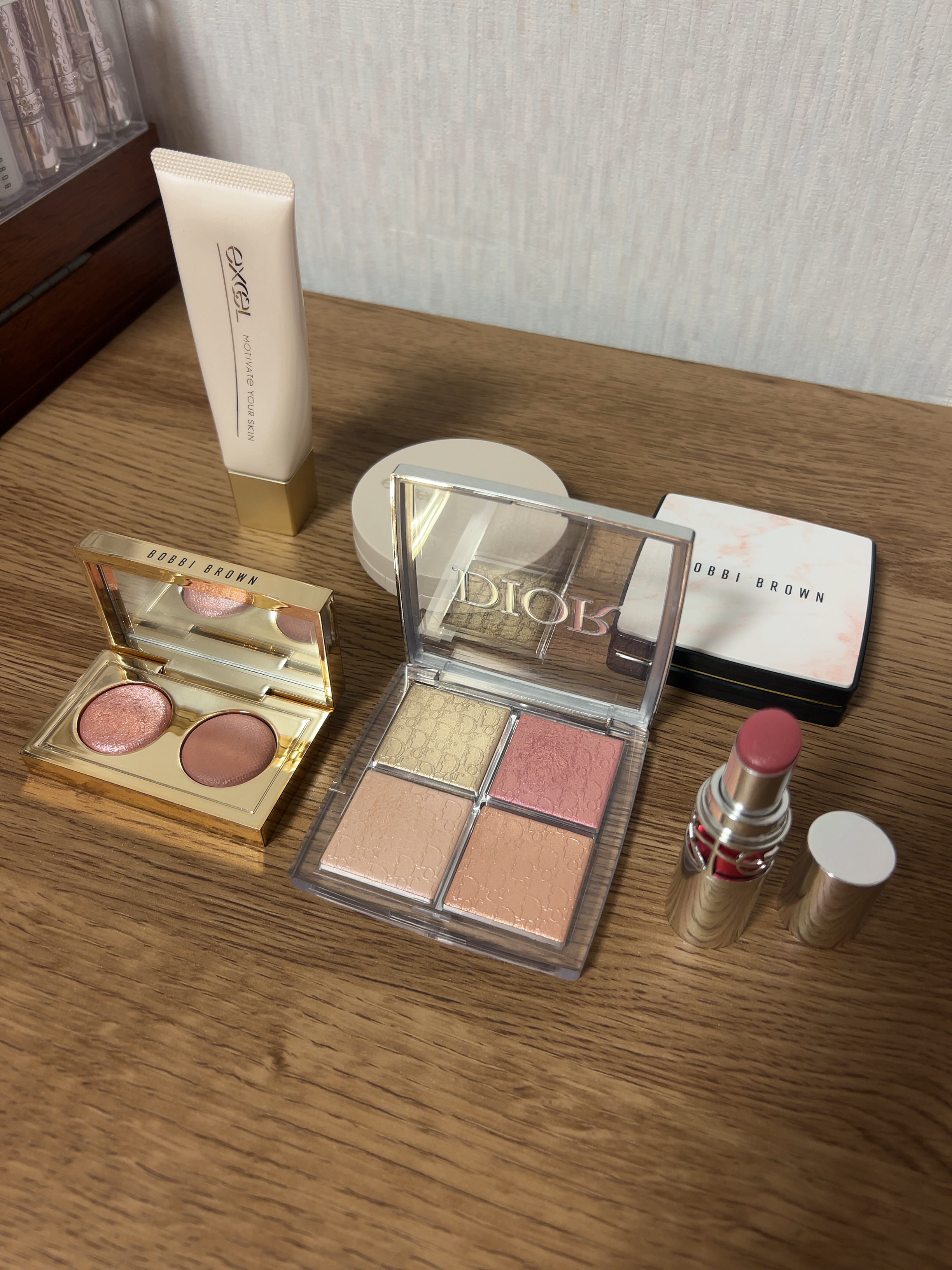 YSL ラブシャイン キャンディグレーズ No.44 ヌード ラヴァリエール/YVES SAINT LAURENT BEAUTE/口紅を使ったクチコミ（2枚目）