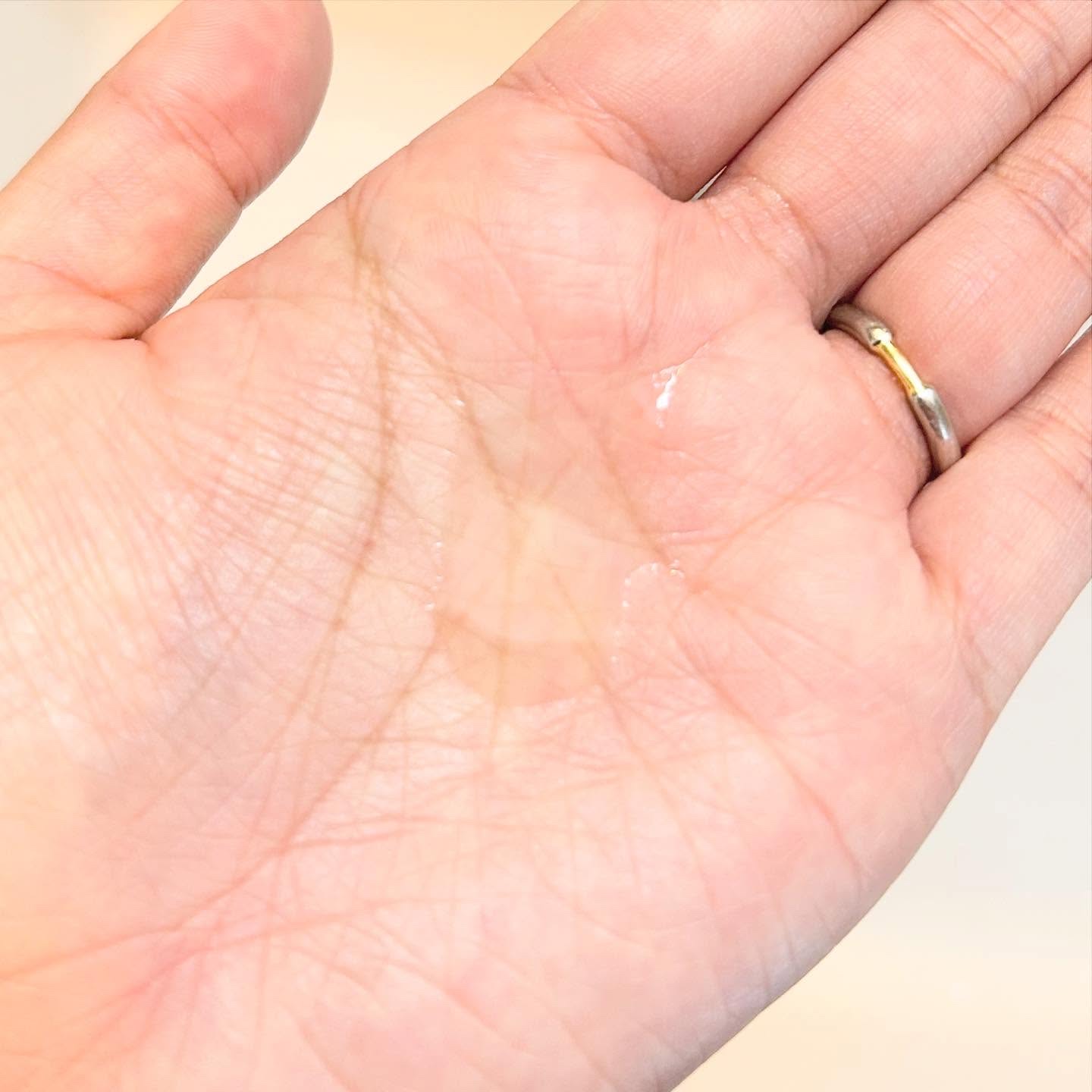 ルーティー スタイリングオイル リッチ/LUTY/ヘアオイルを使ったクチコミ（2枚目）