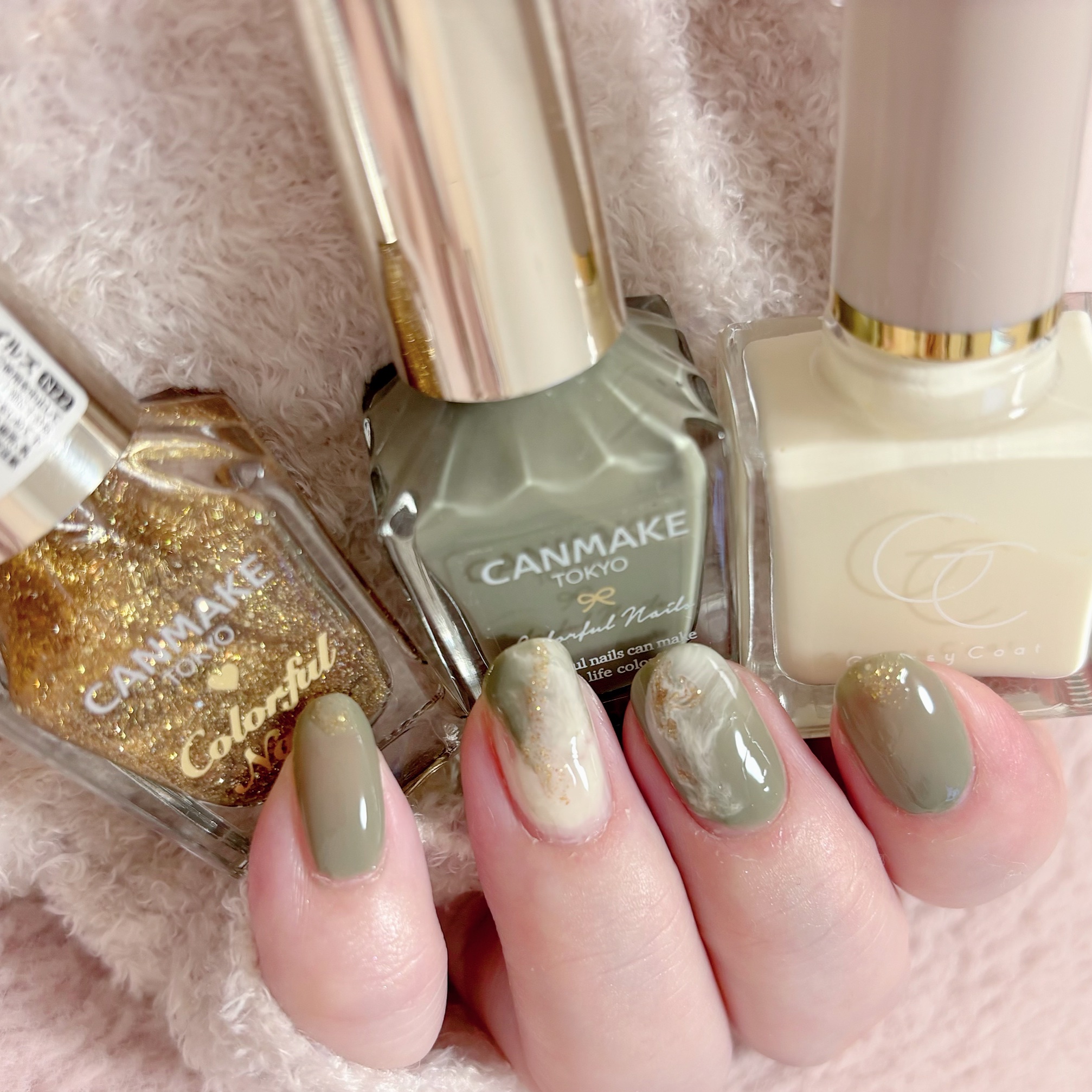 カラフルネイルズ/キャンメイク/マニキュアを使ったクチコミ（1枚目）