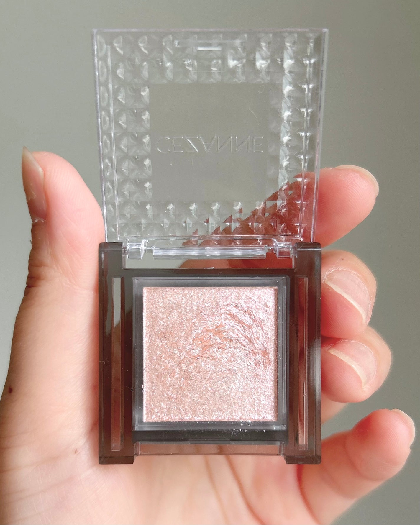 シングルシャイニーアイシャドウ/CEZANNE/アイシャドウを使ったクチコミ(6枚目)