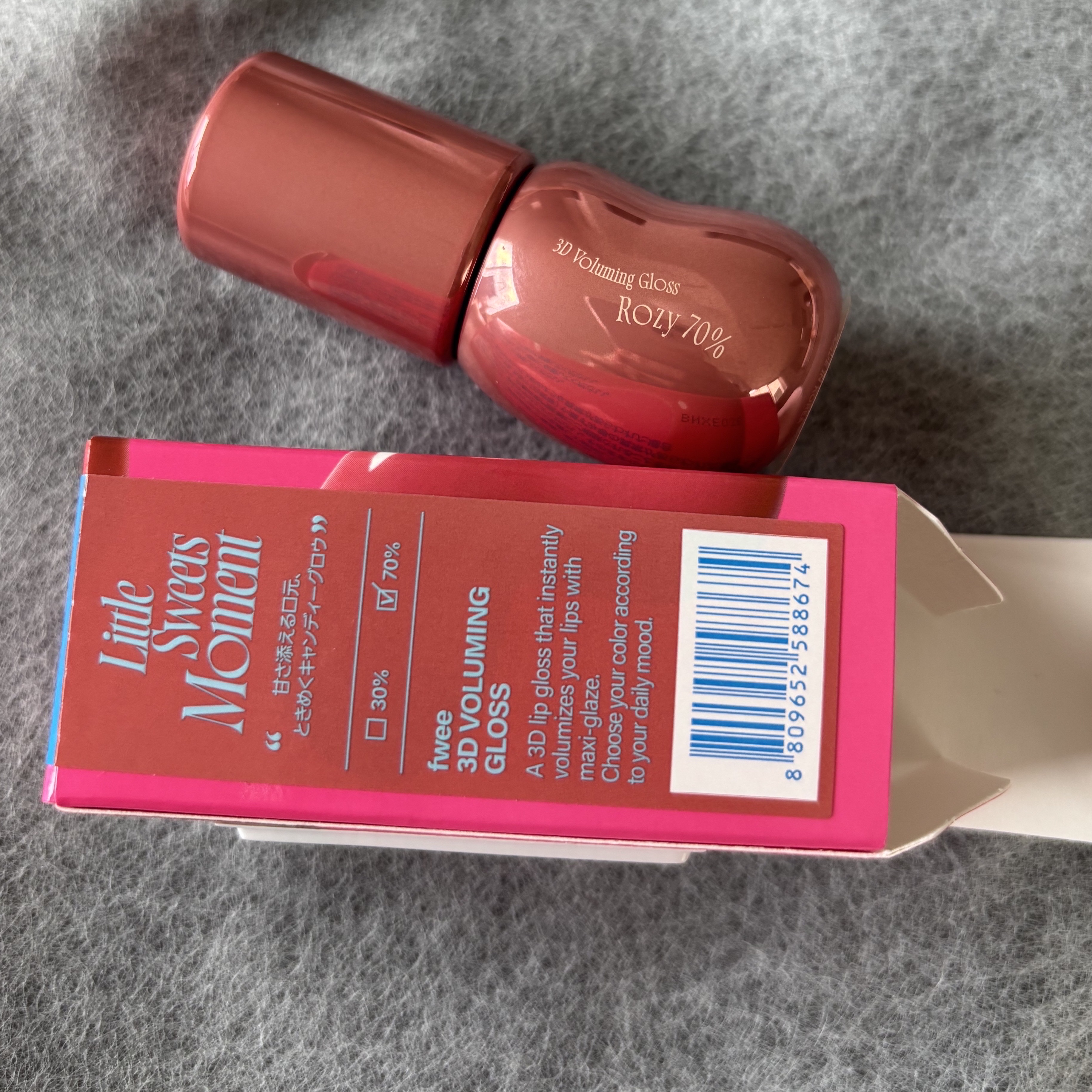 フィー 3Dボリューミンググロス B08 ロージー  70％/fwee/リップグロスを使ったクチコミ（2枚目）