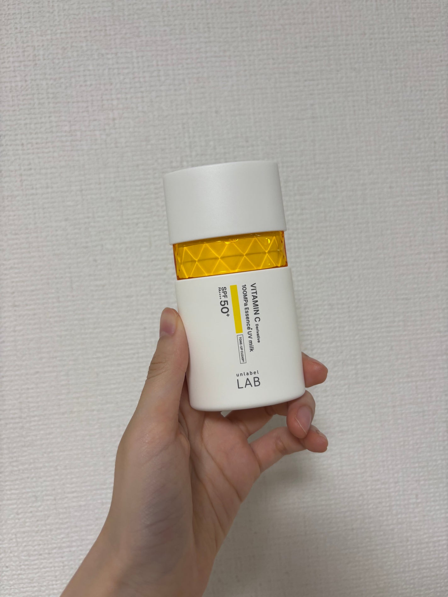 Vトーンアップ UVミルク/unlabel/日焼け止めミルクを使ったクチコミ(1枚目)