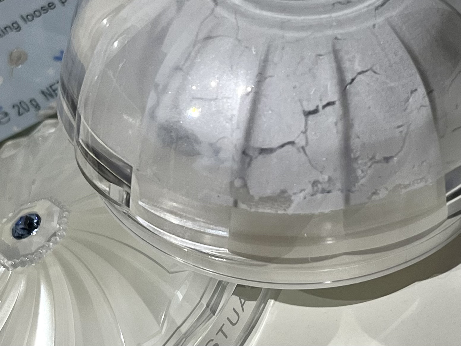 ジルスチュアート サムシングピュアブルー エアリーチュール ラスティングルースパウダー /JILL STUART/ルースパウダーを使ったクチコミ（3枚目）