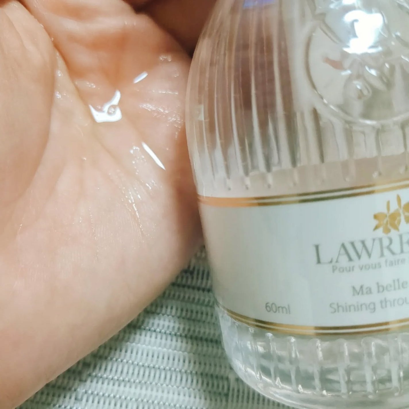 シャイニングスルーヘアオイル マベルフルール/ロウレンス /ヘアオイルを使ったクチコミ(2枚目)