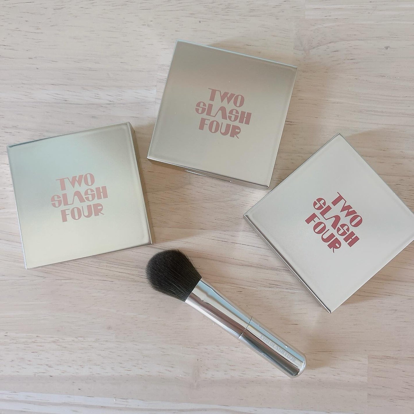 オールオーバーフェイスブラッシュ/TWO SLASH FOUR/パウダーチークを使ったクチコミ(2枚目)